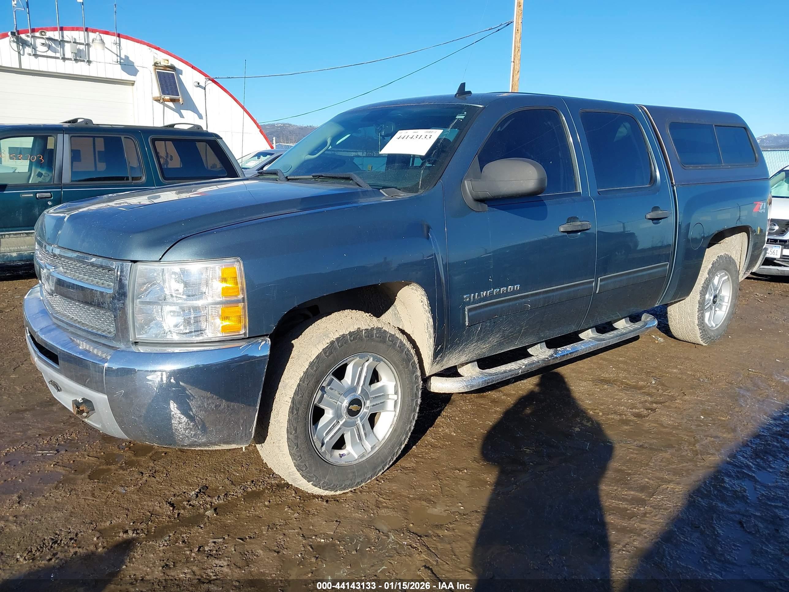 CHEVROLET SILVERADO image 2