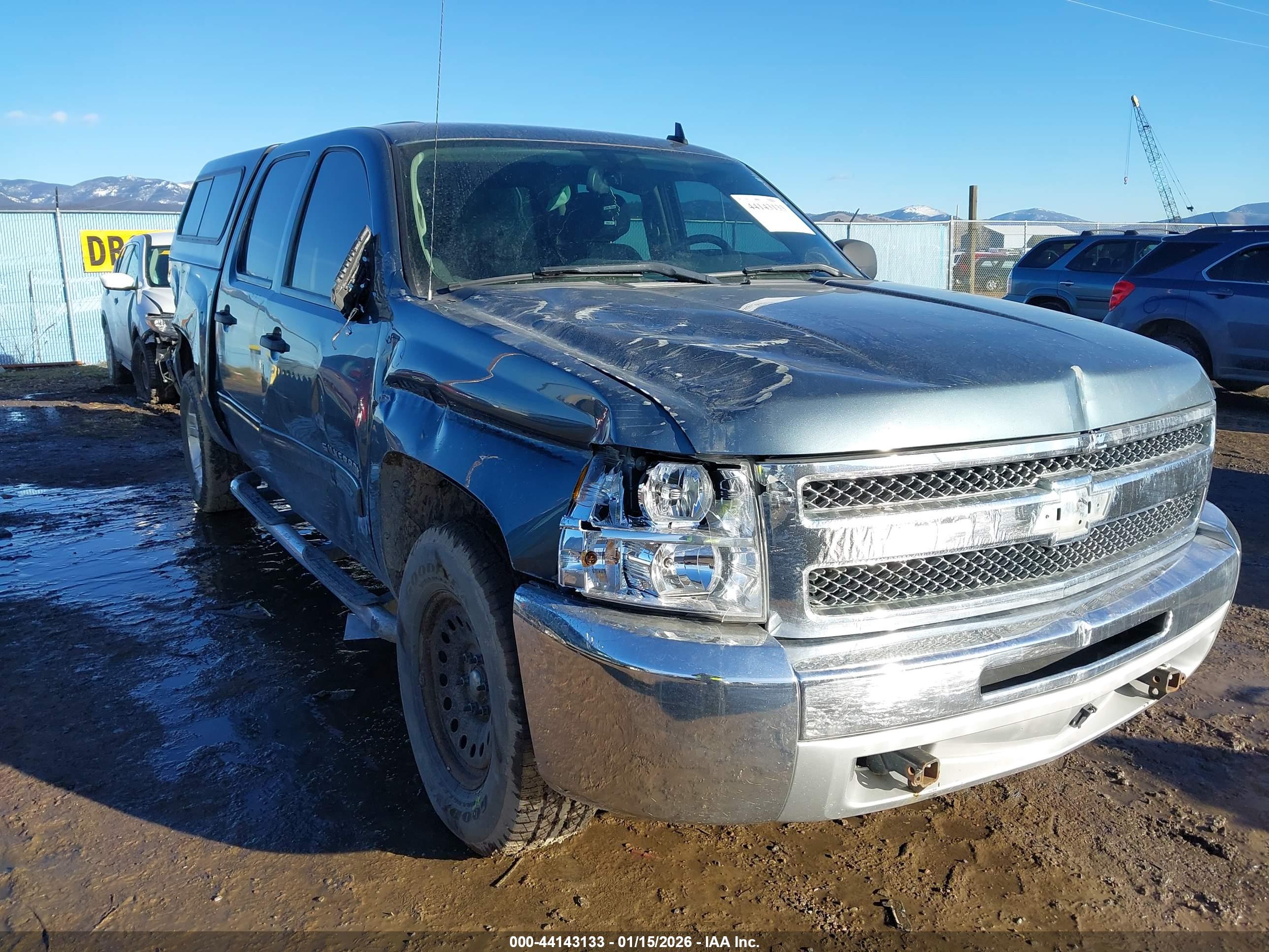 CHEVROLET SILVERADO image 6