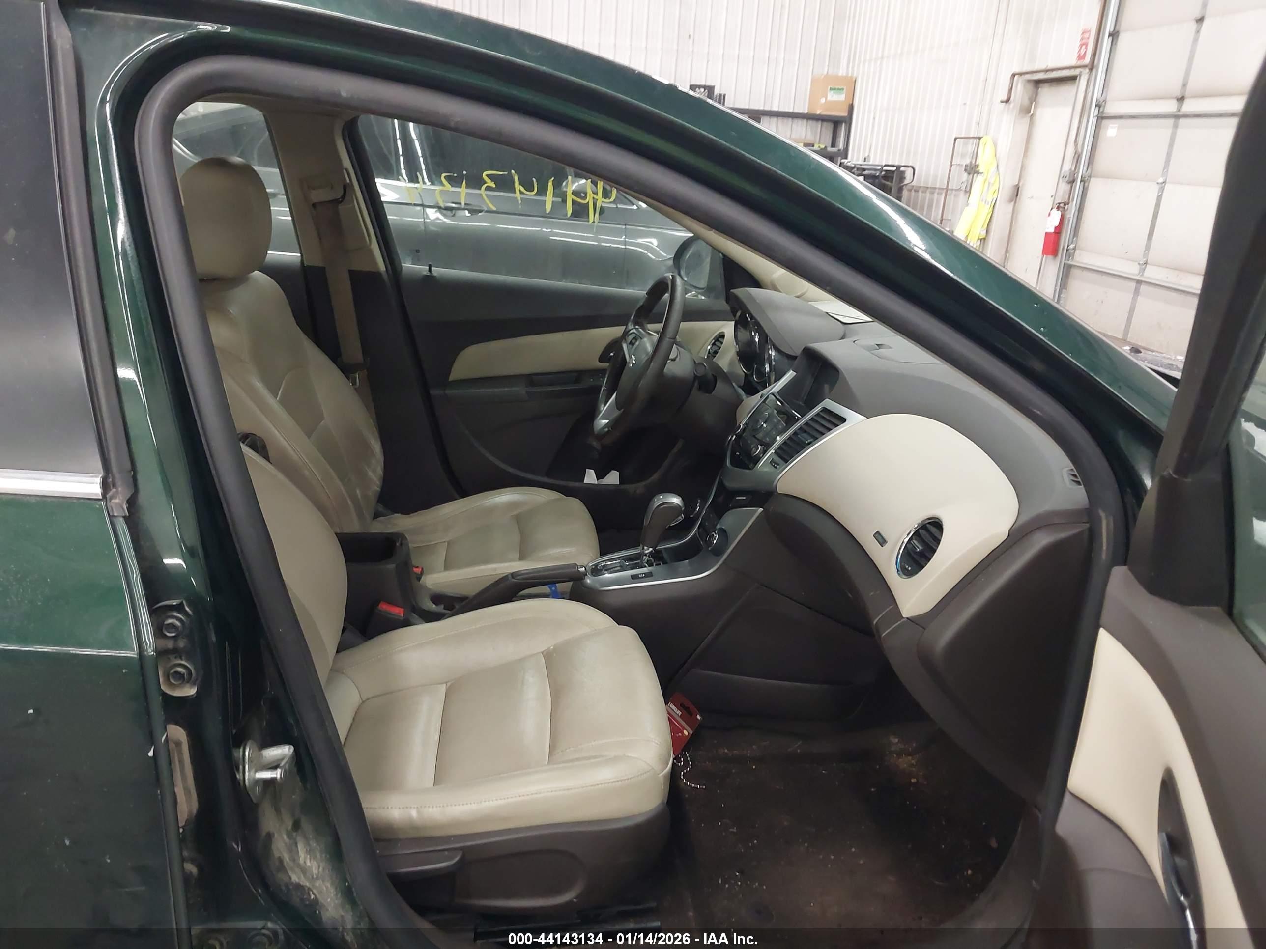CHEVROLET CRUZE image 5