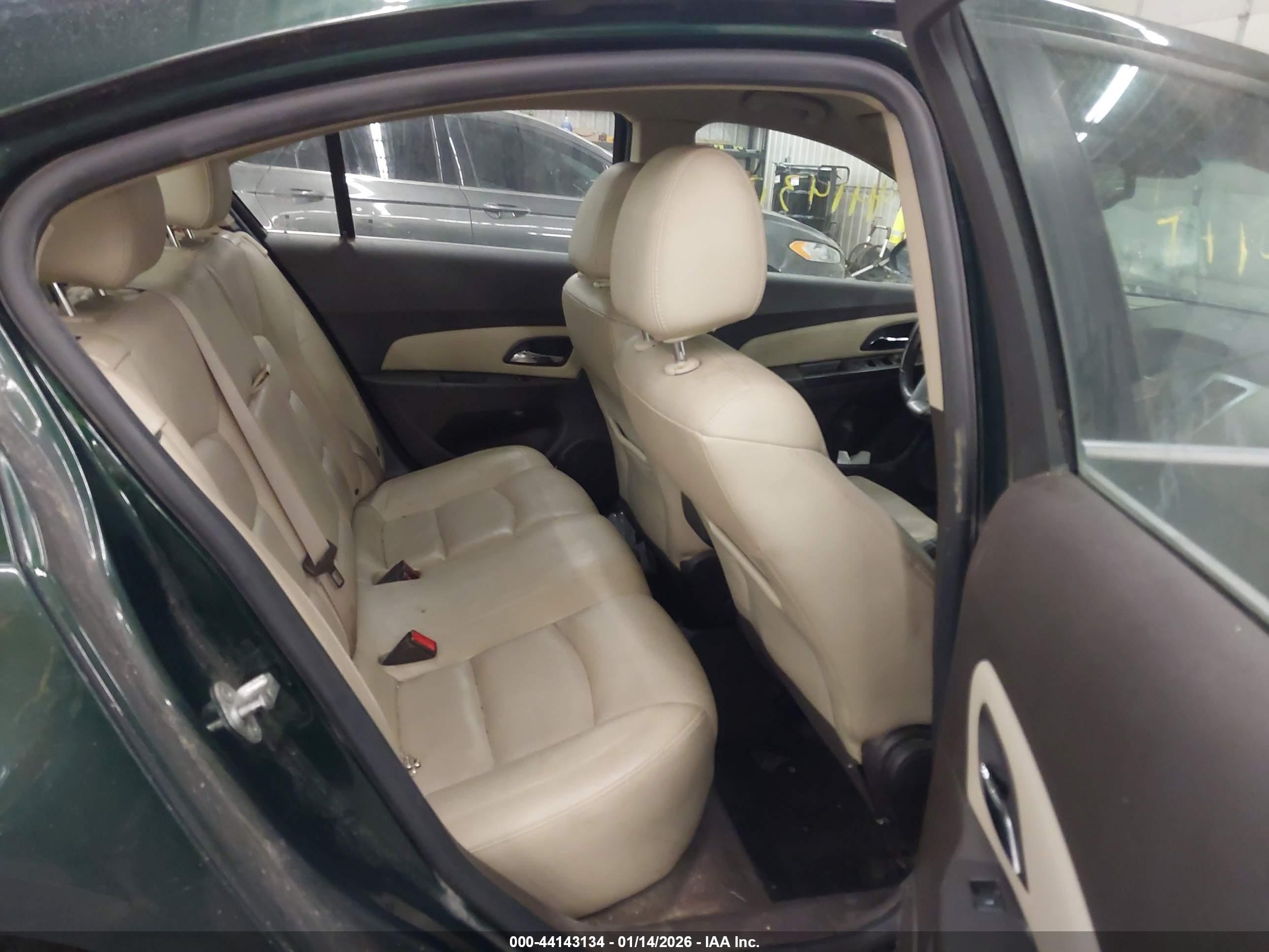 CHEVROLET CRUZE image 8