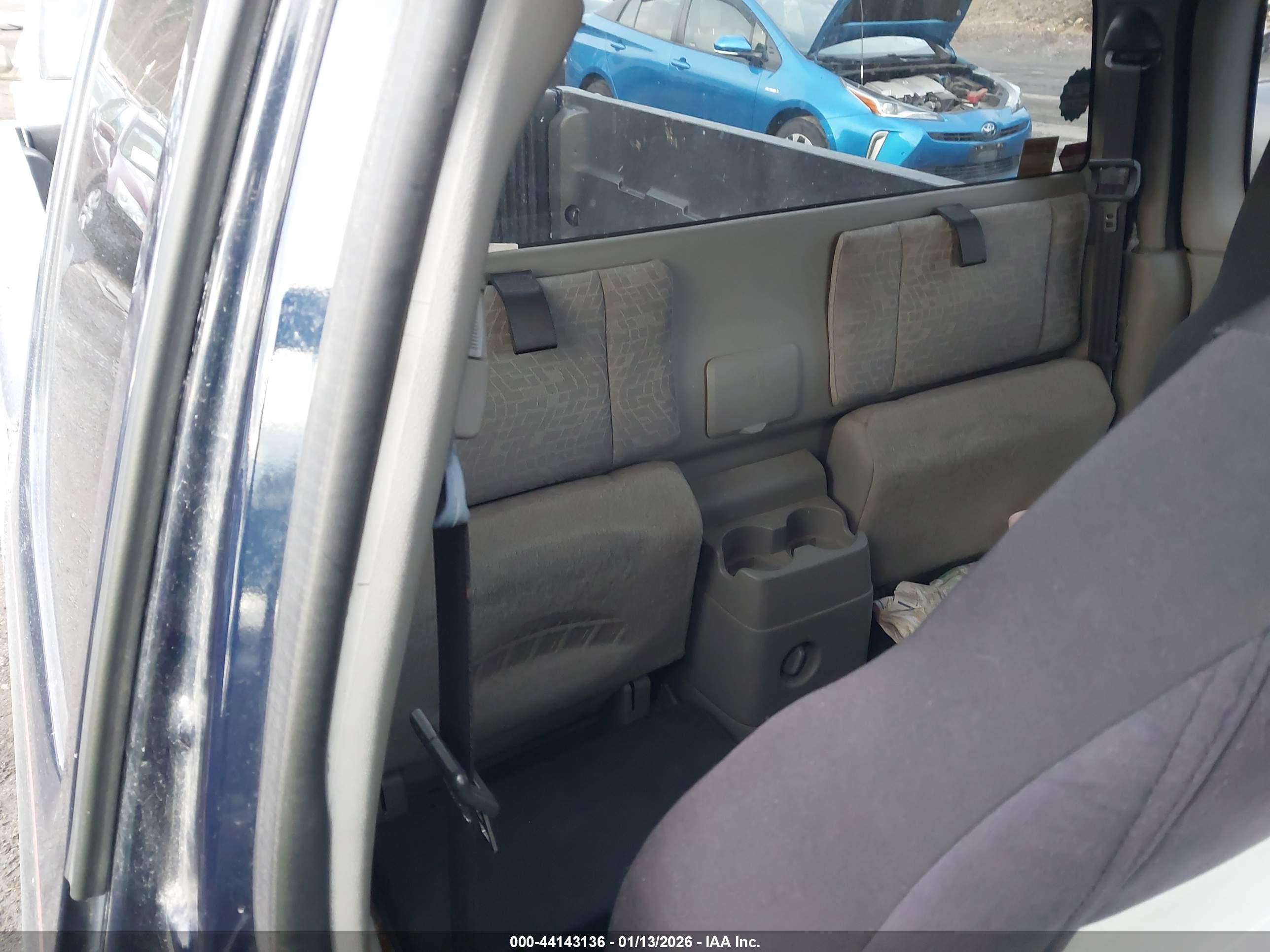 GMC CANYON image 8