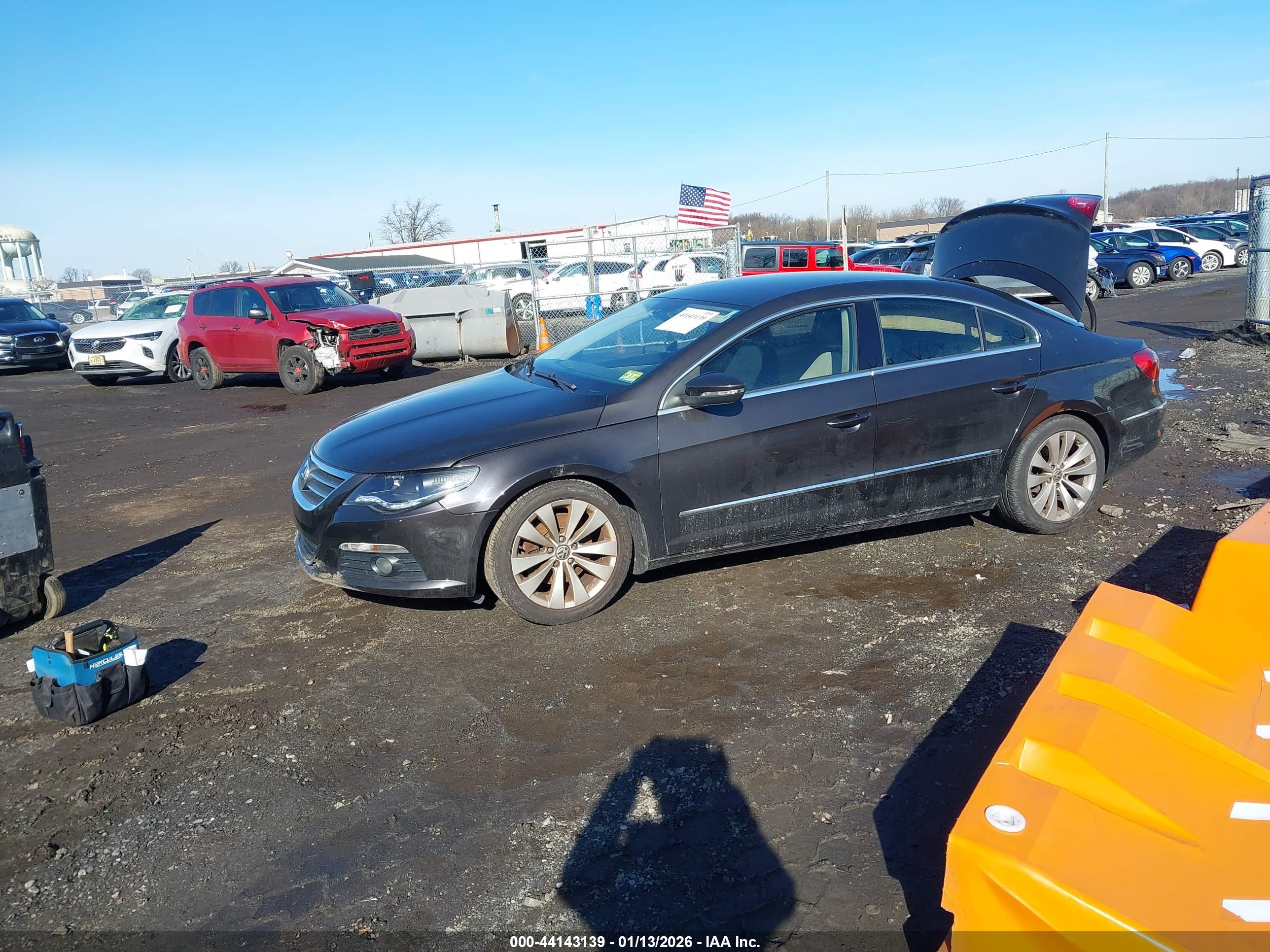 VOLKSWAGEN CC image 2