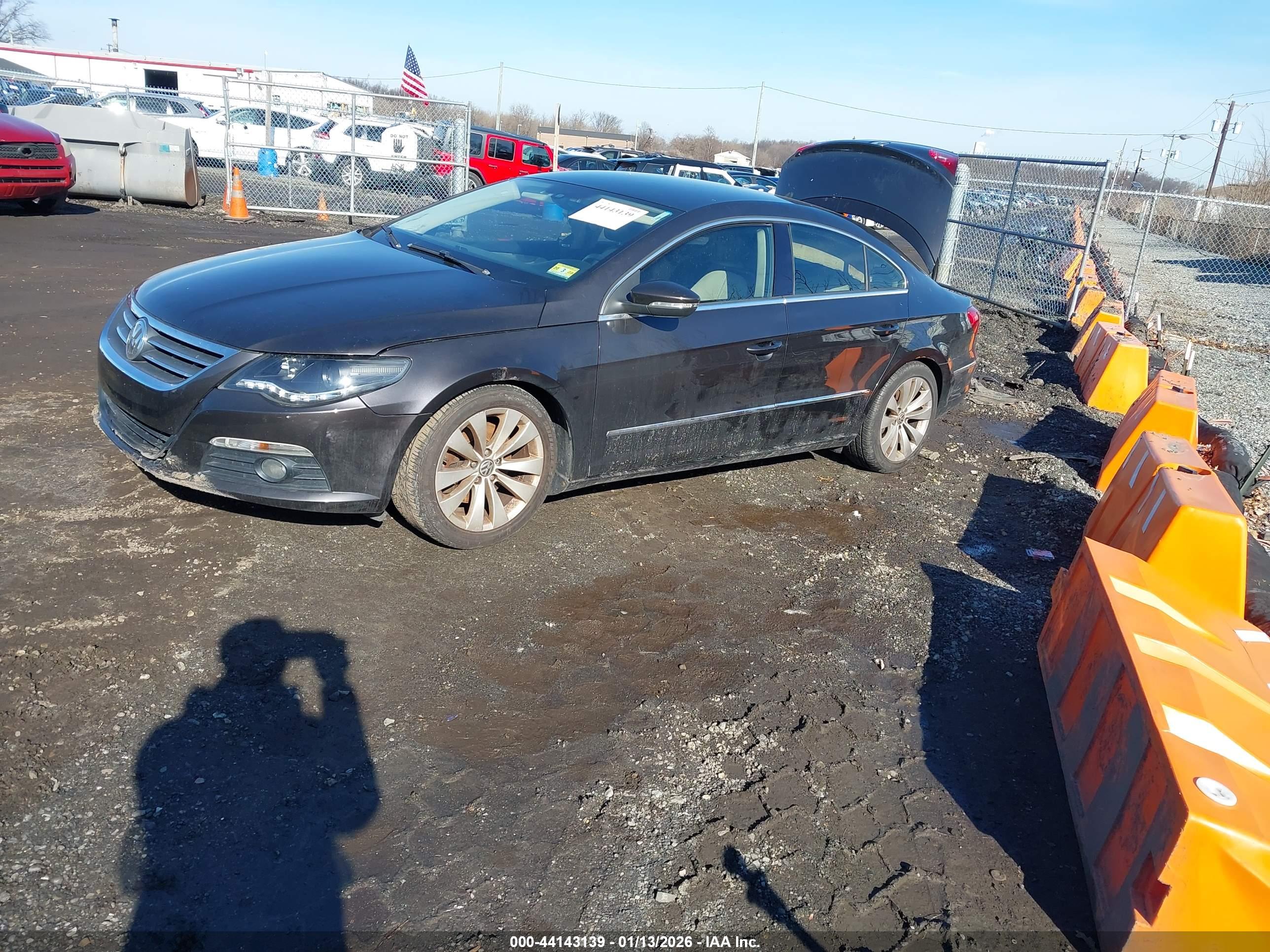 VOLKSWAGEN CC image 3