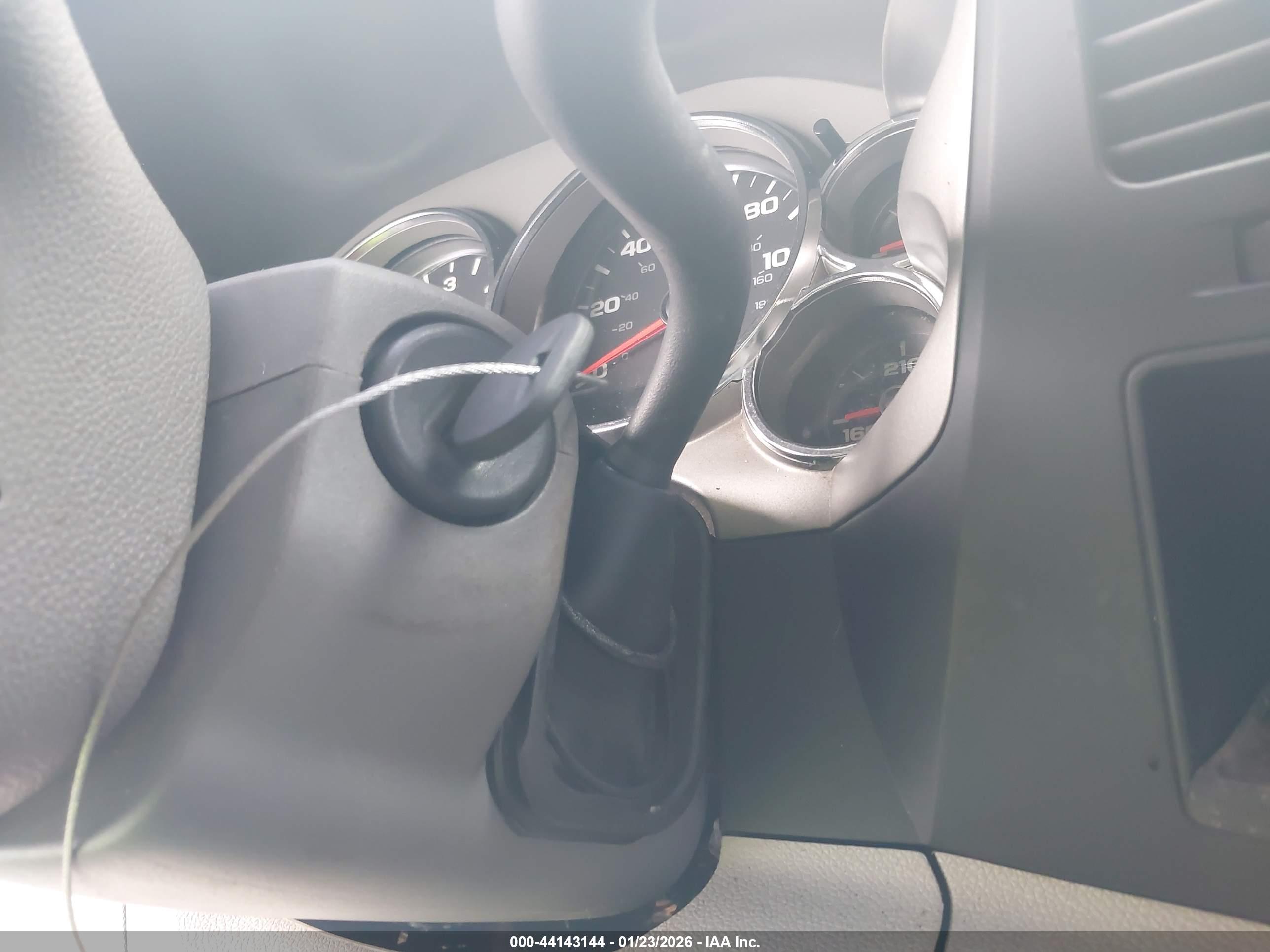 GMC SIERRA image 11