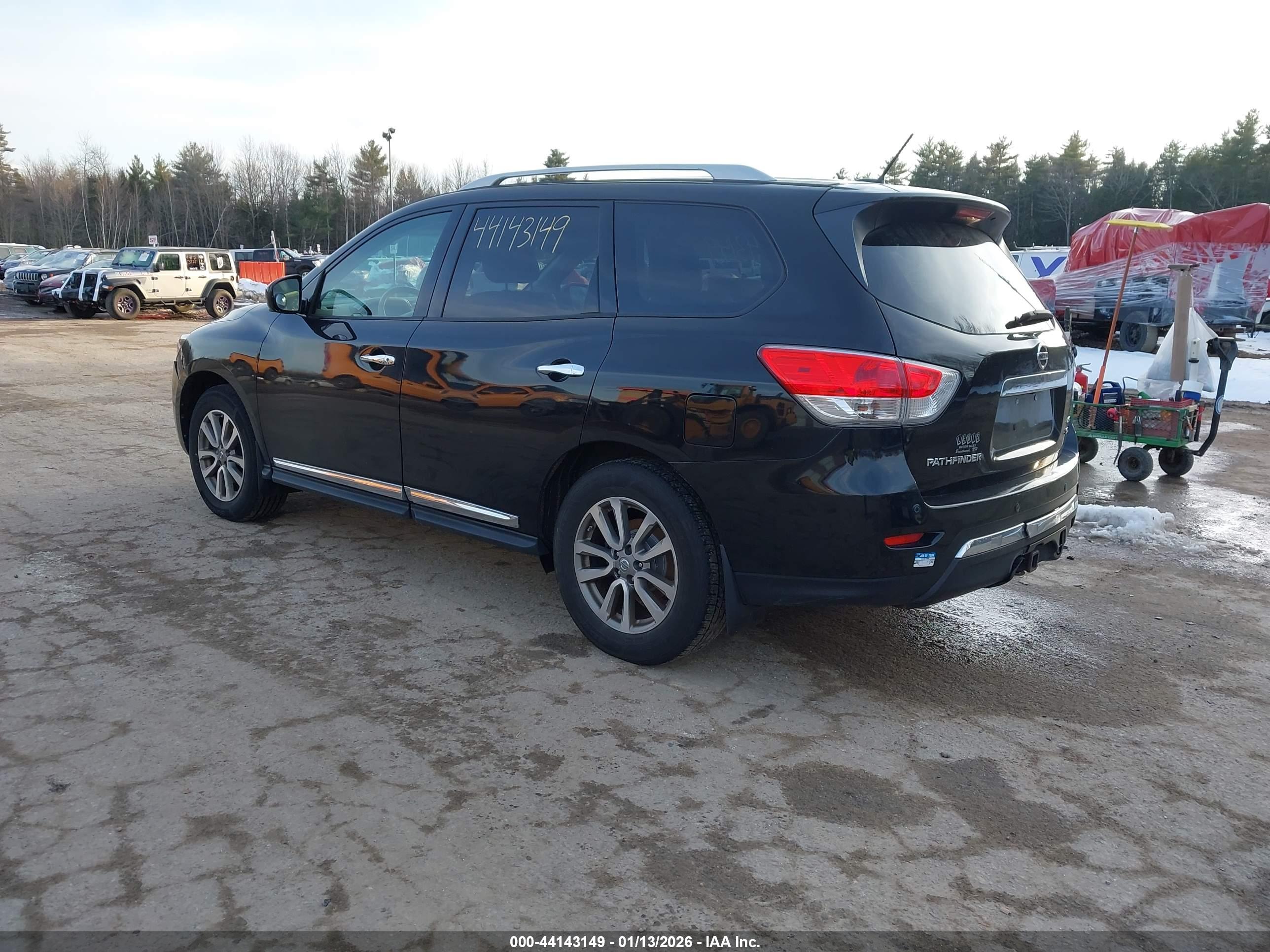NISSAN PATHFINDER image 3