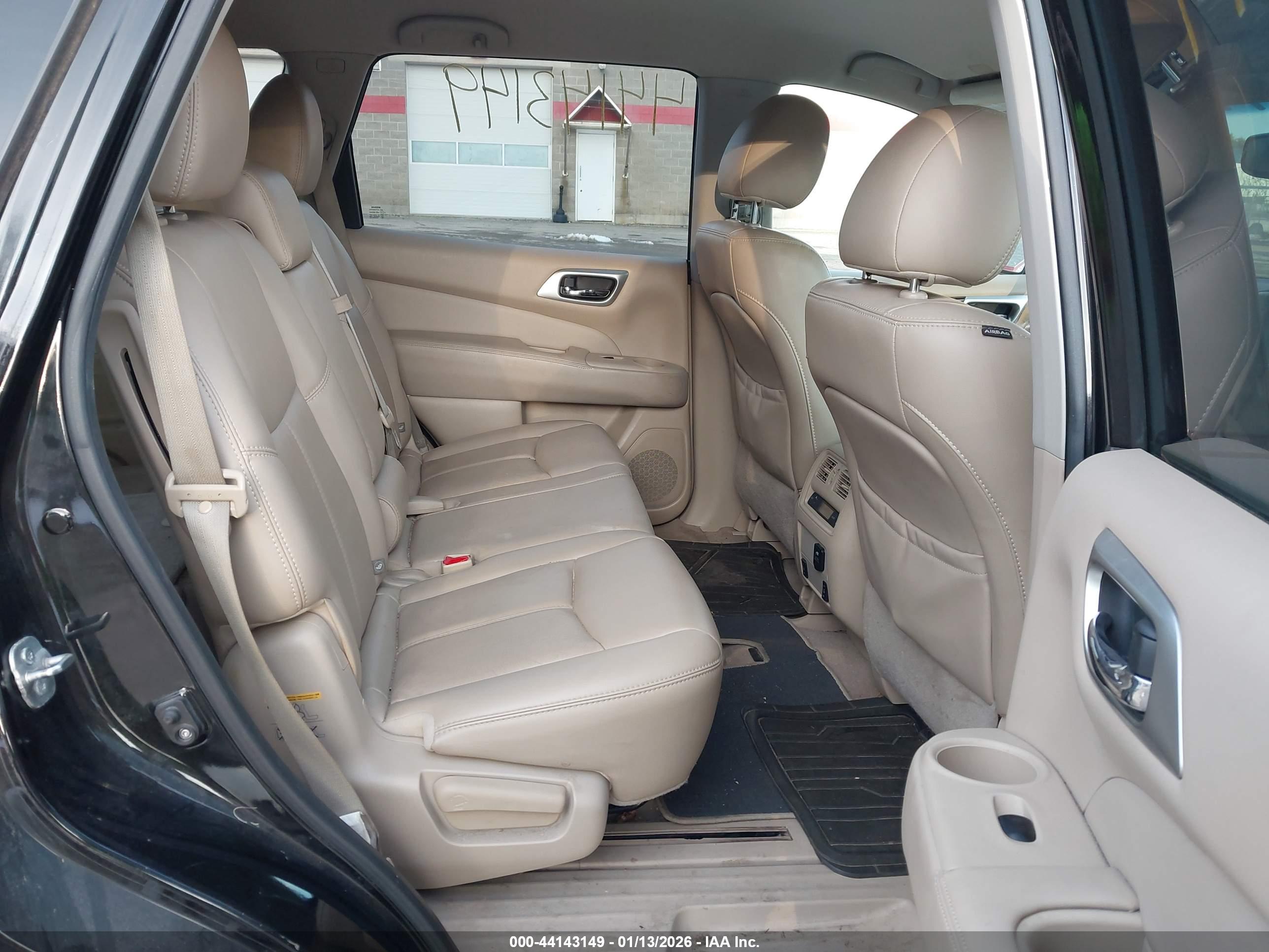 NISSAN PATHFINDER image 8