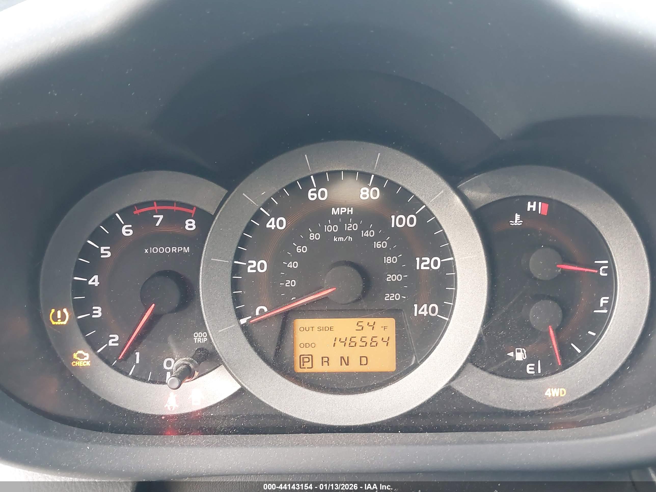 TOYOTA RAV4 image 7