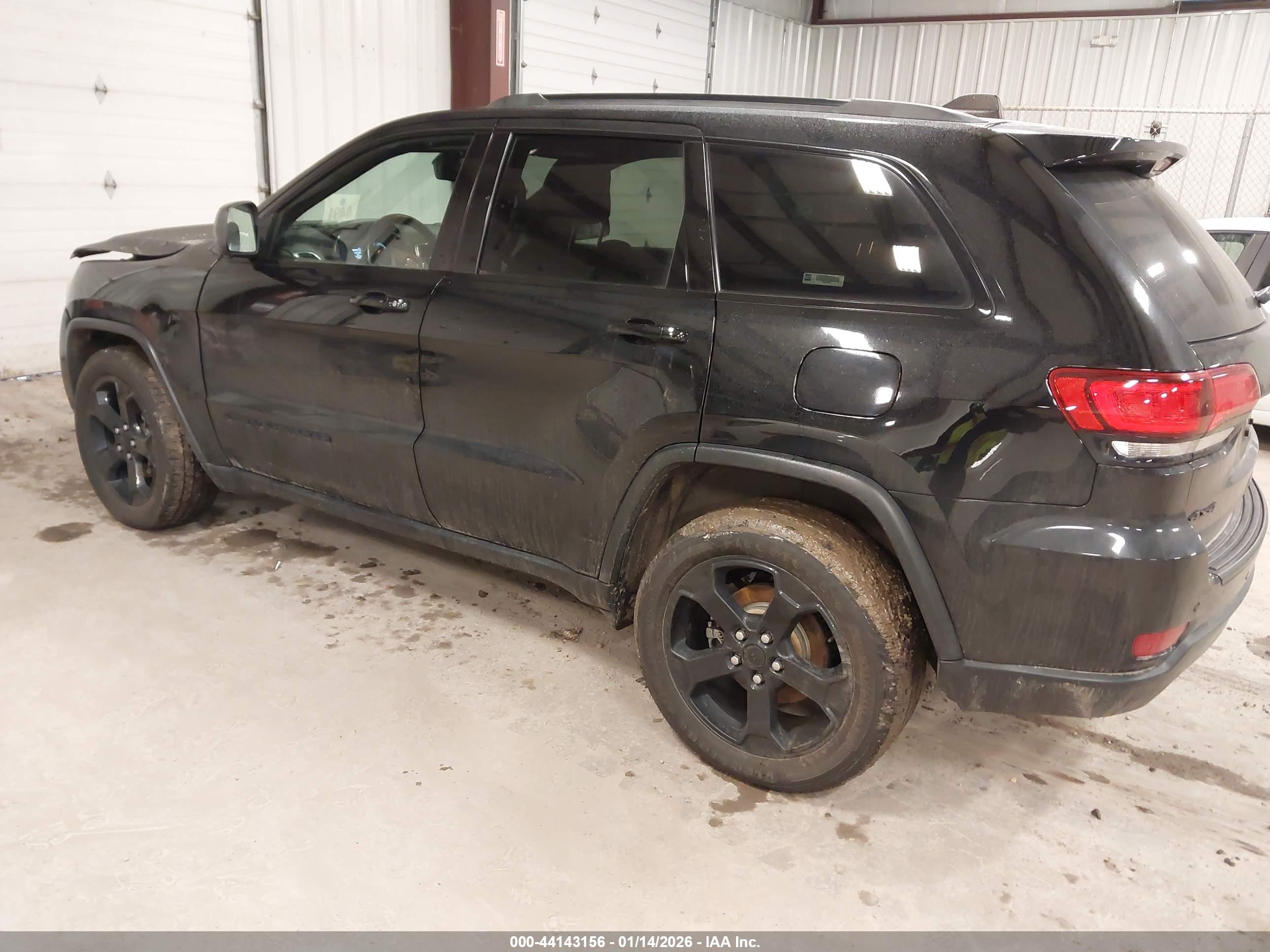 JEEP GRAND image 3