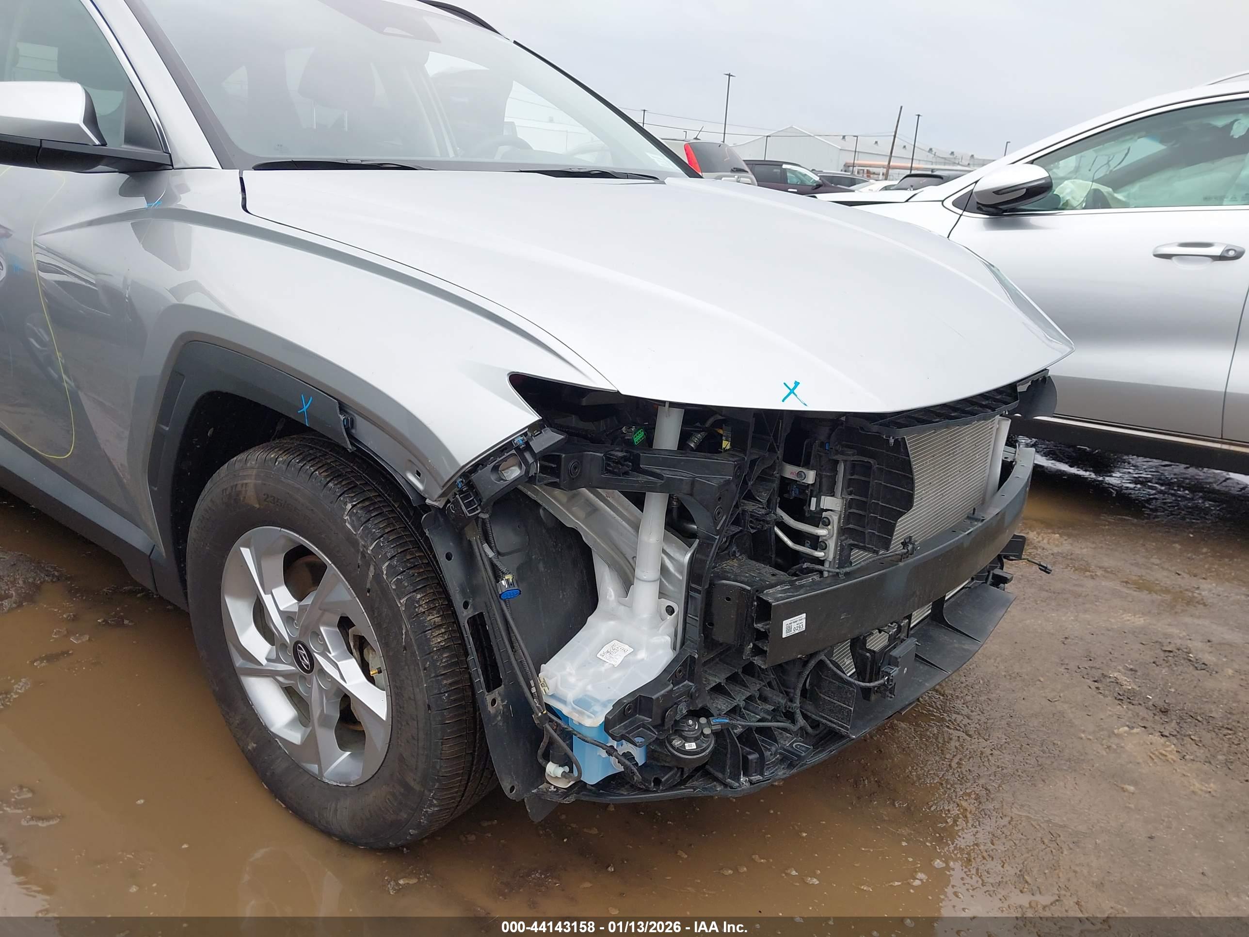 HYUNDAI TUCSON image 6