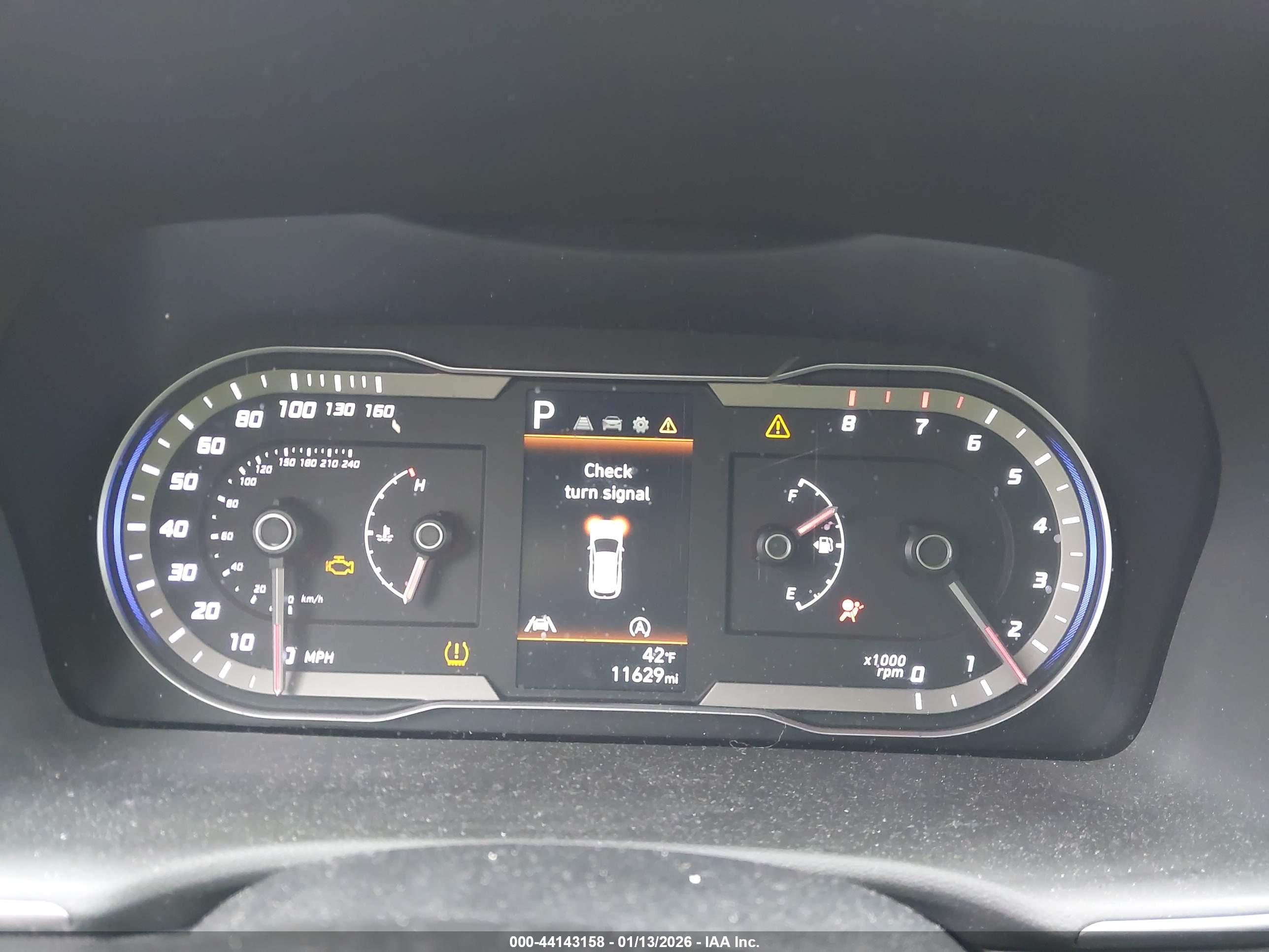 HYUNDAI TUCSON image 7