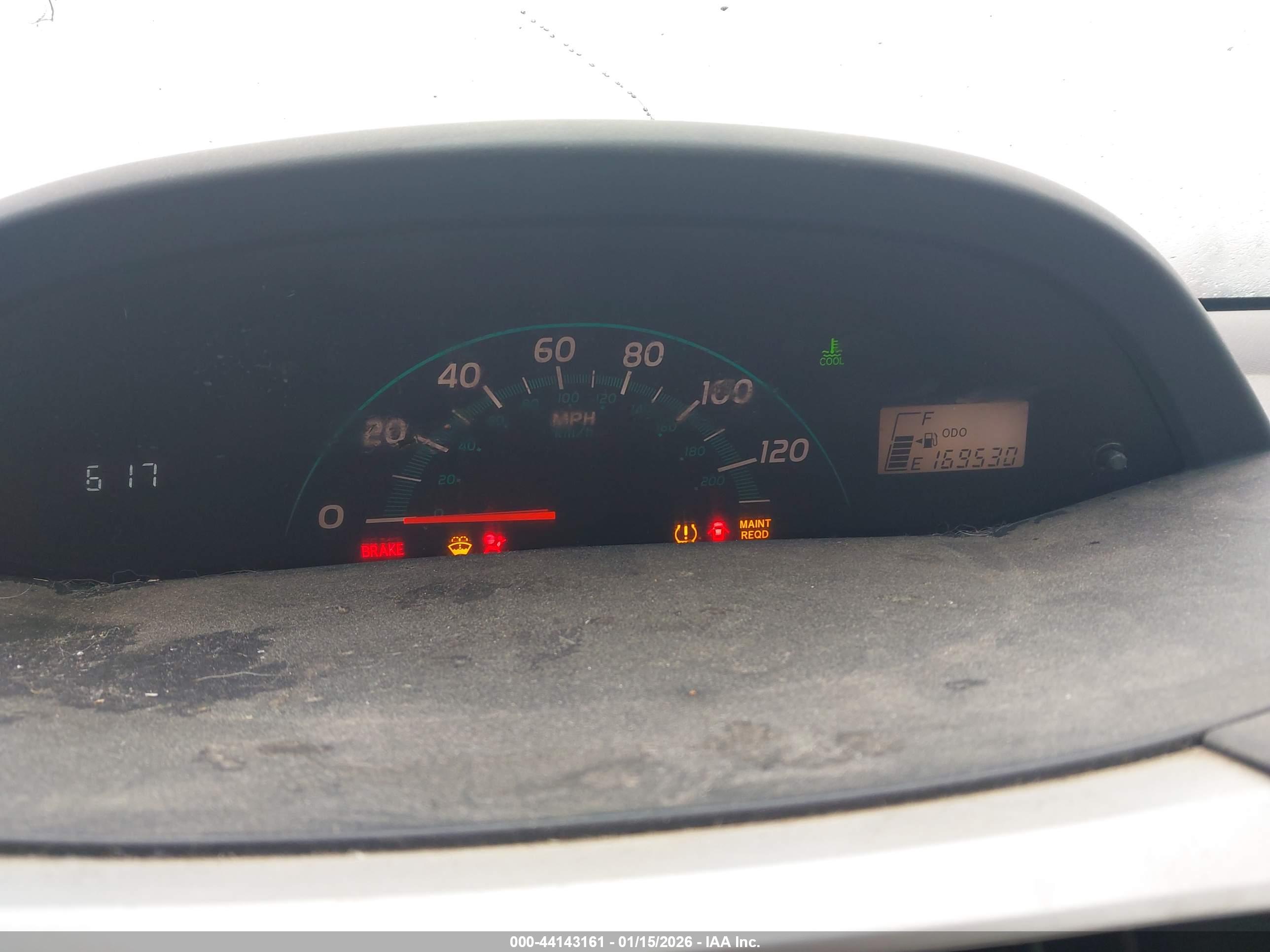 TOYOTA YARIS image 7