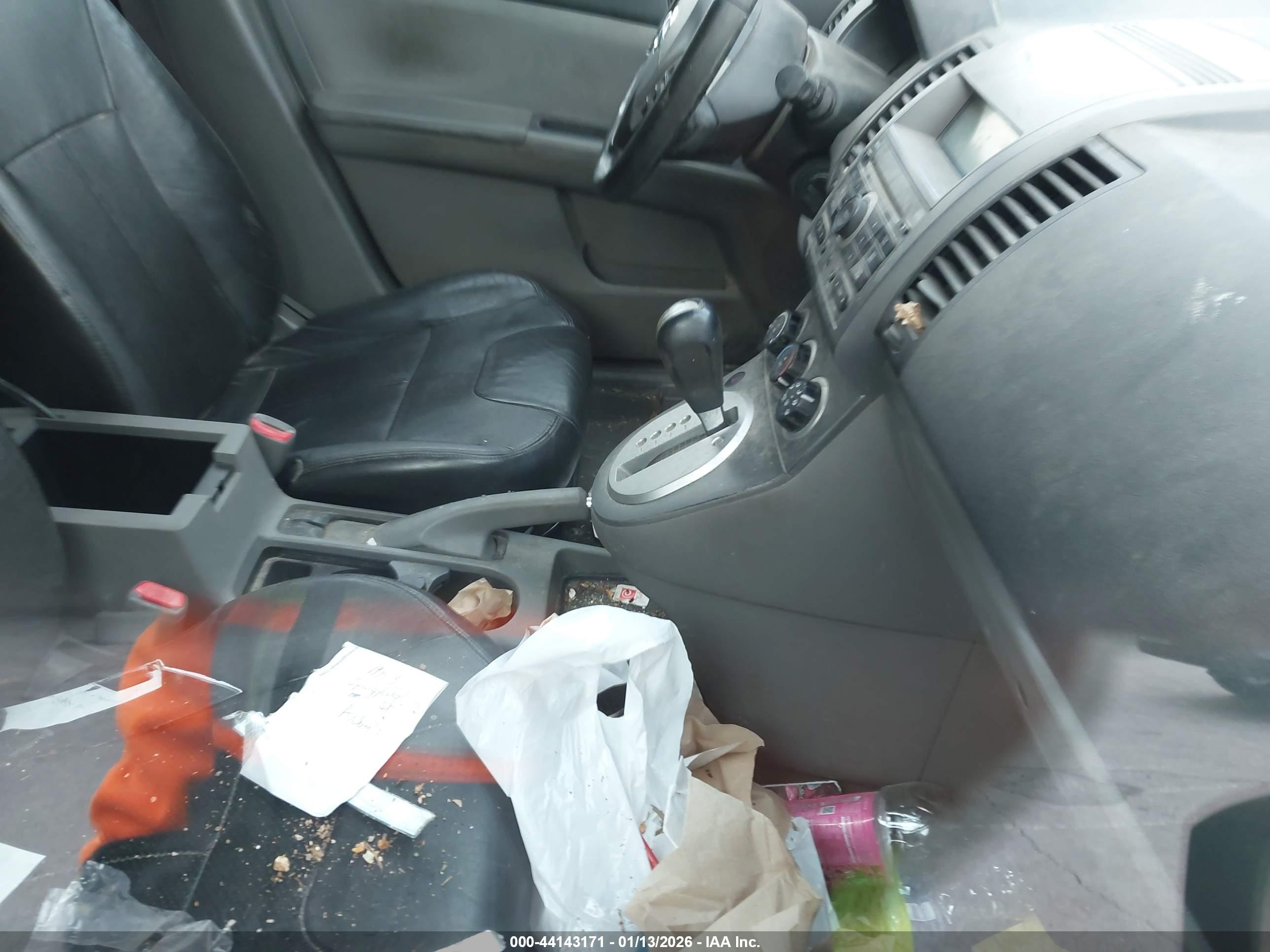 NISSAN SENTRA image 5