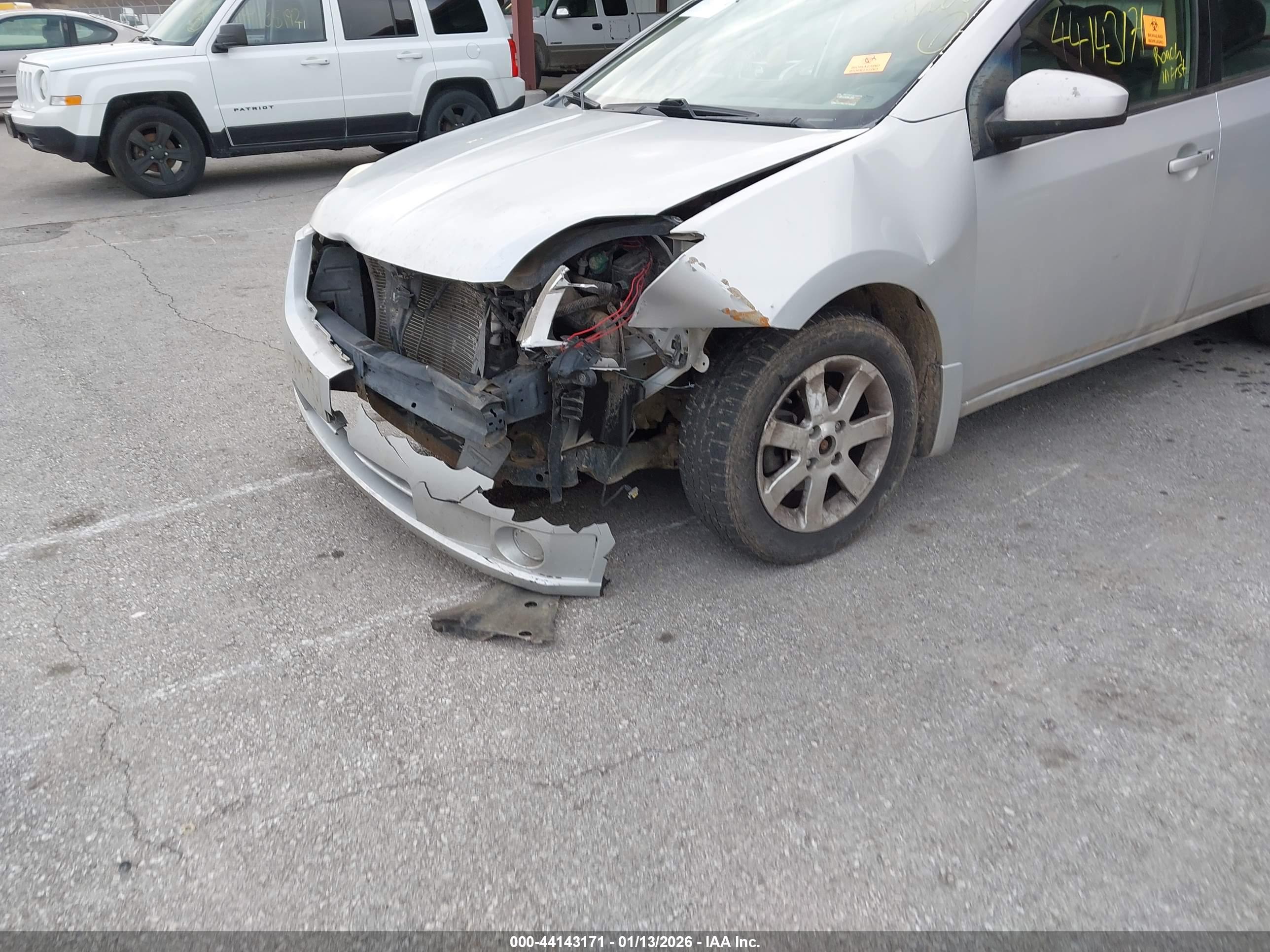 NISSAN SENTRA image 6