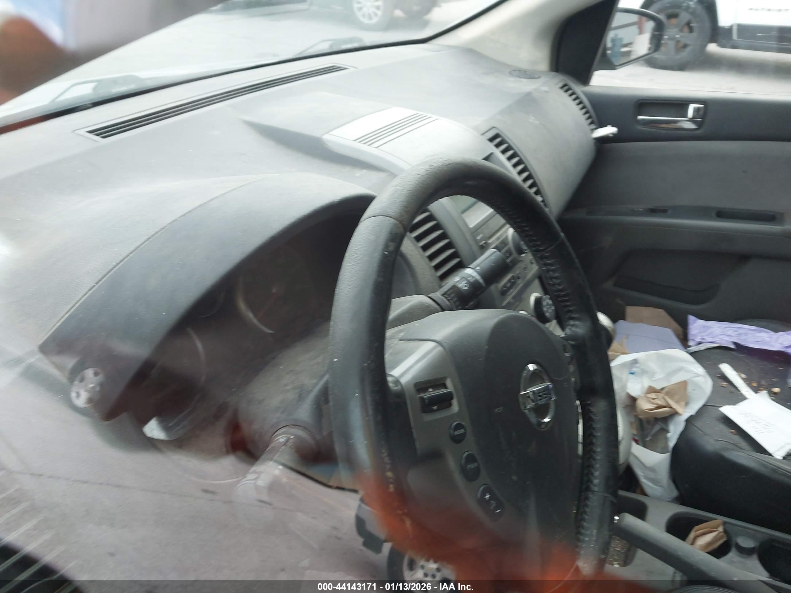 NISSAN SENTRA image 7