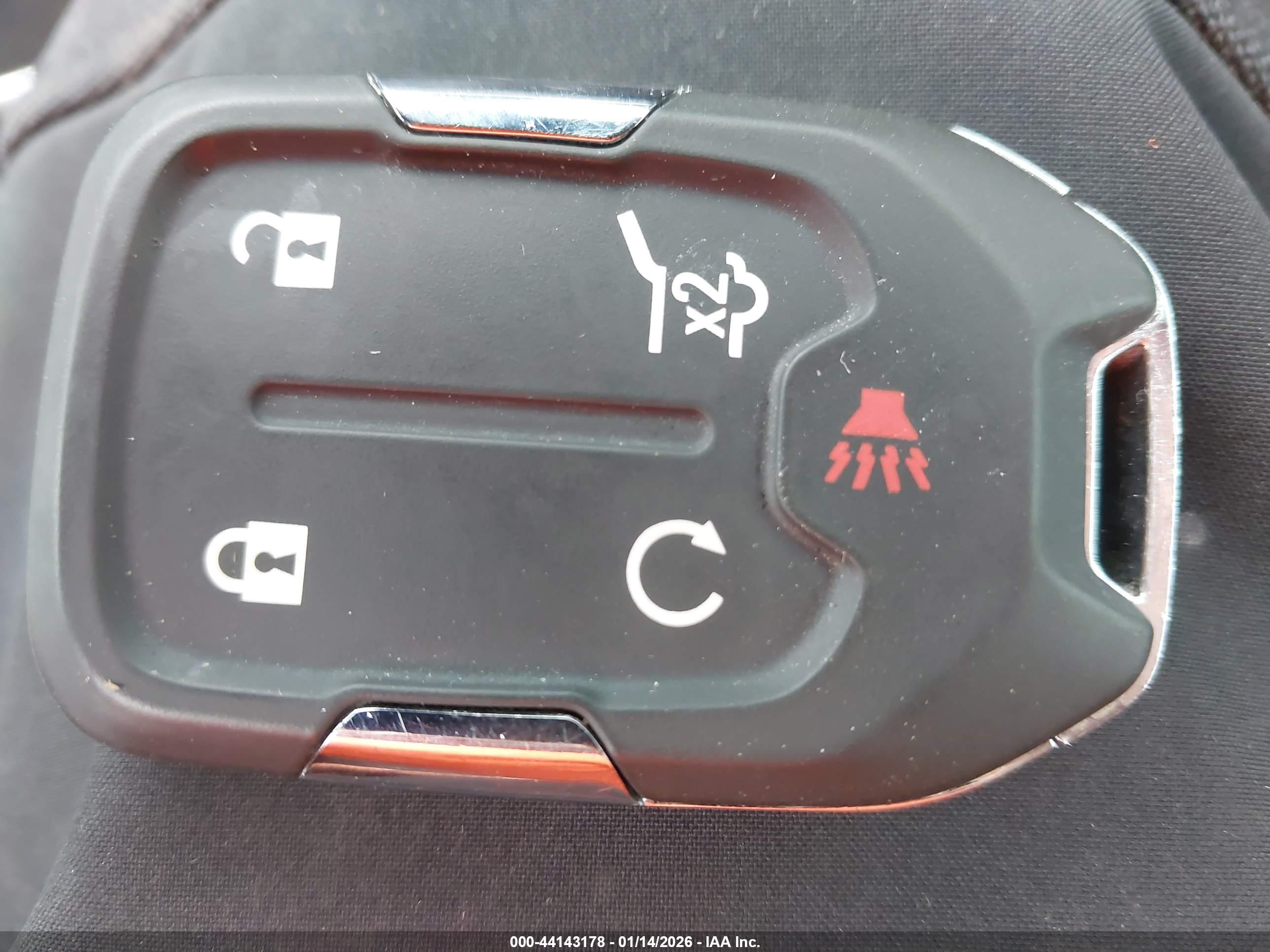 GMC TERRAIN image 11
