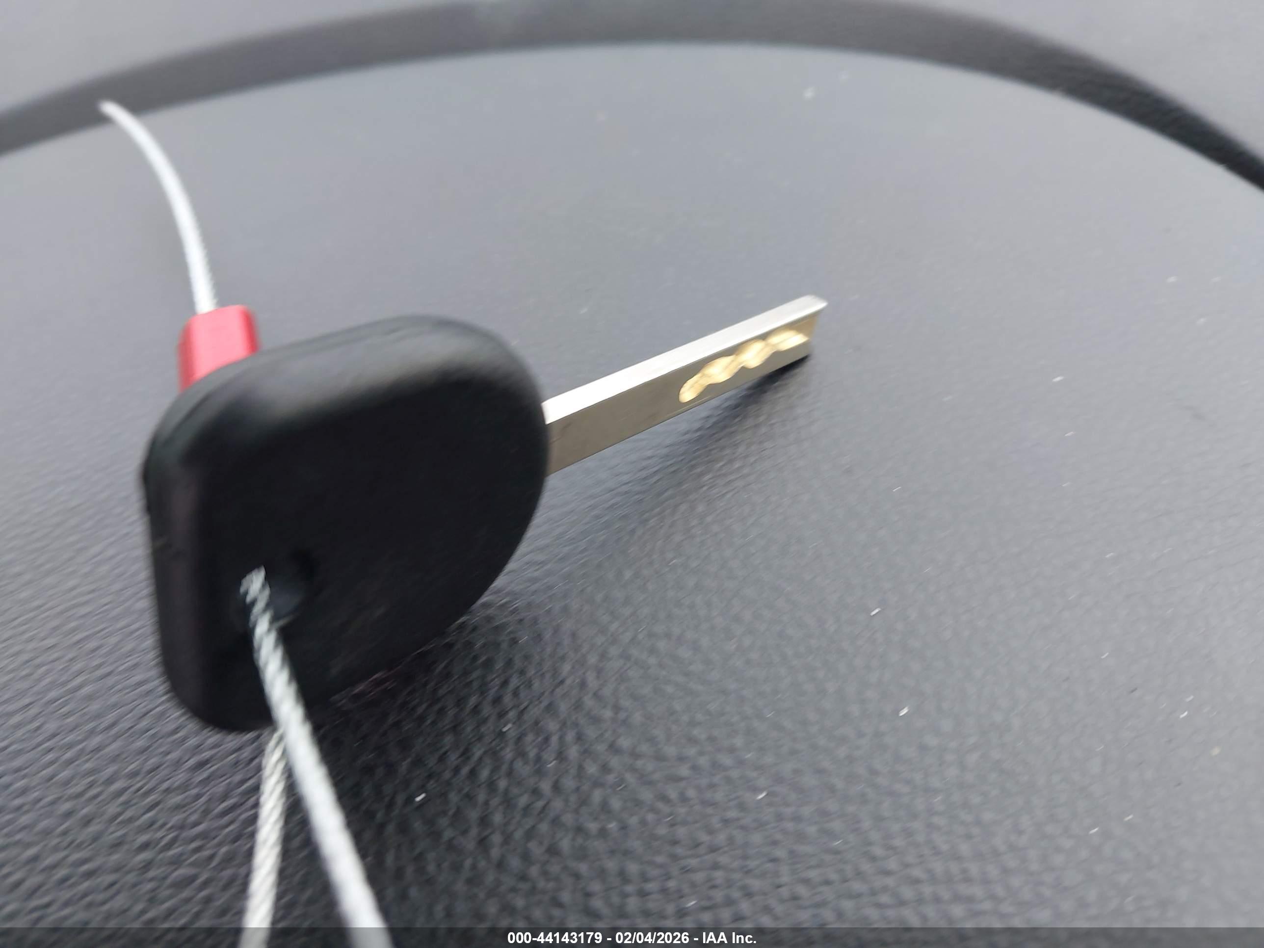 CHEVROLET EQUINOX image 11