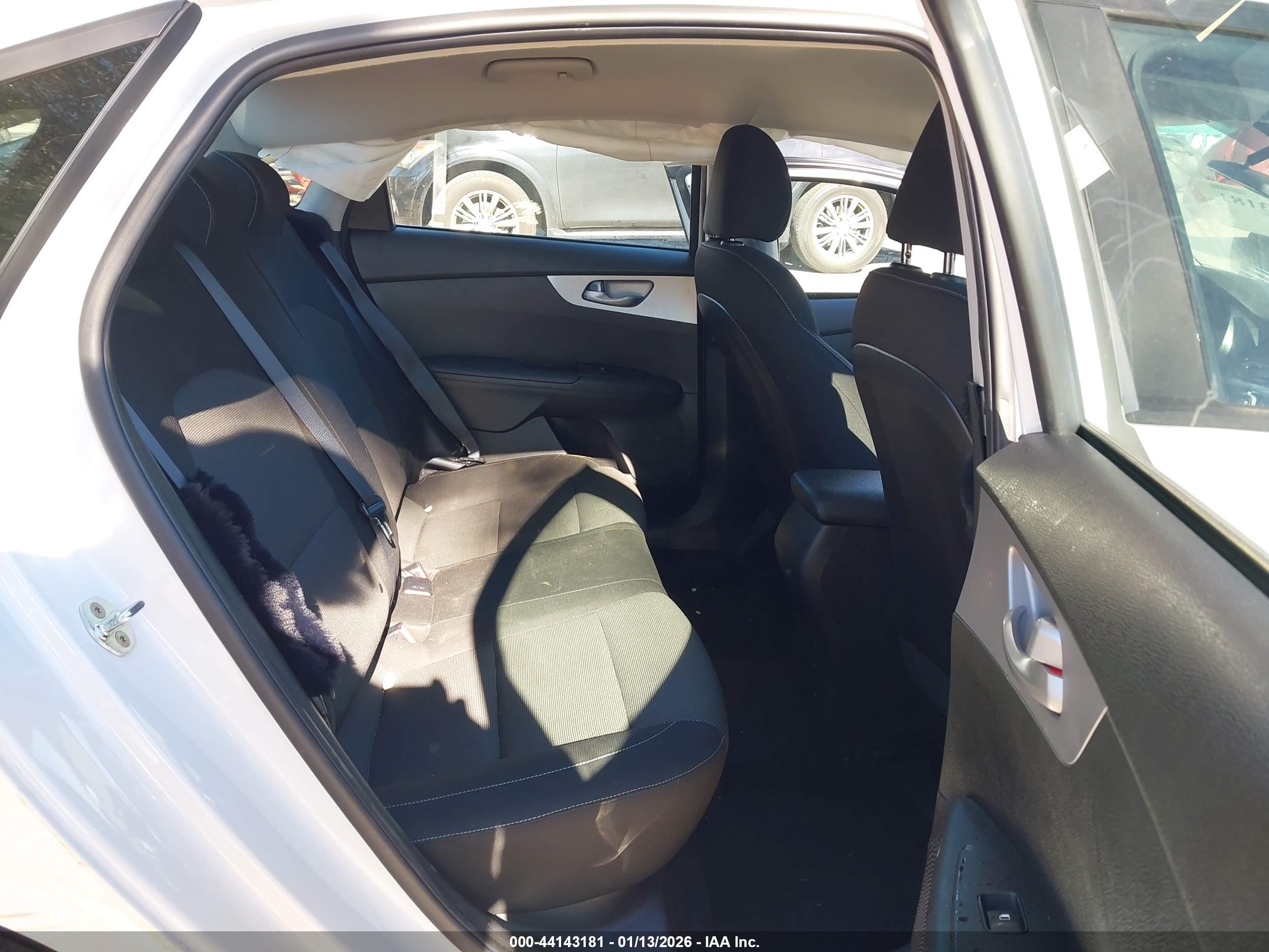 KIA FORTE image 8