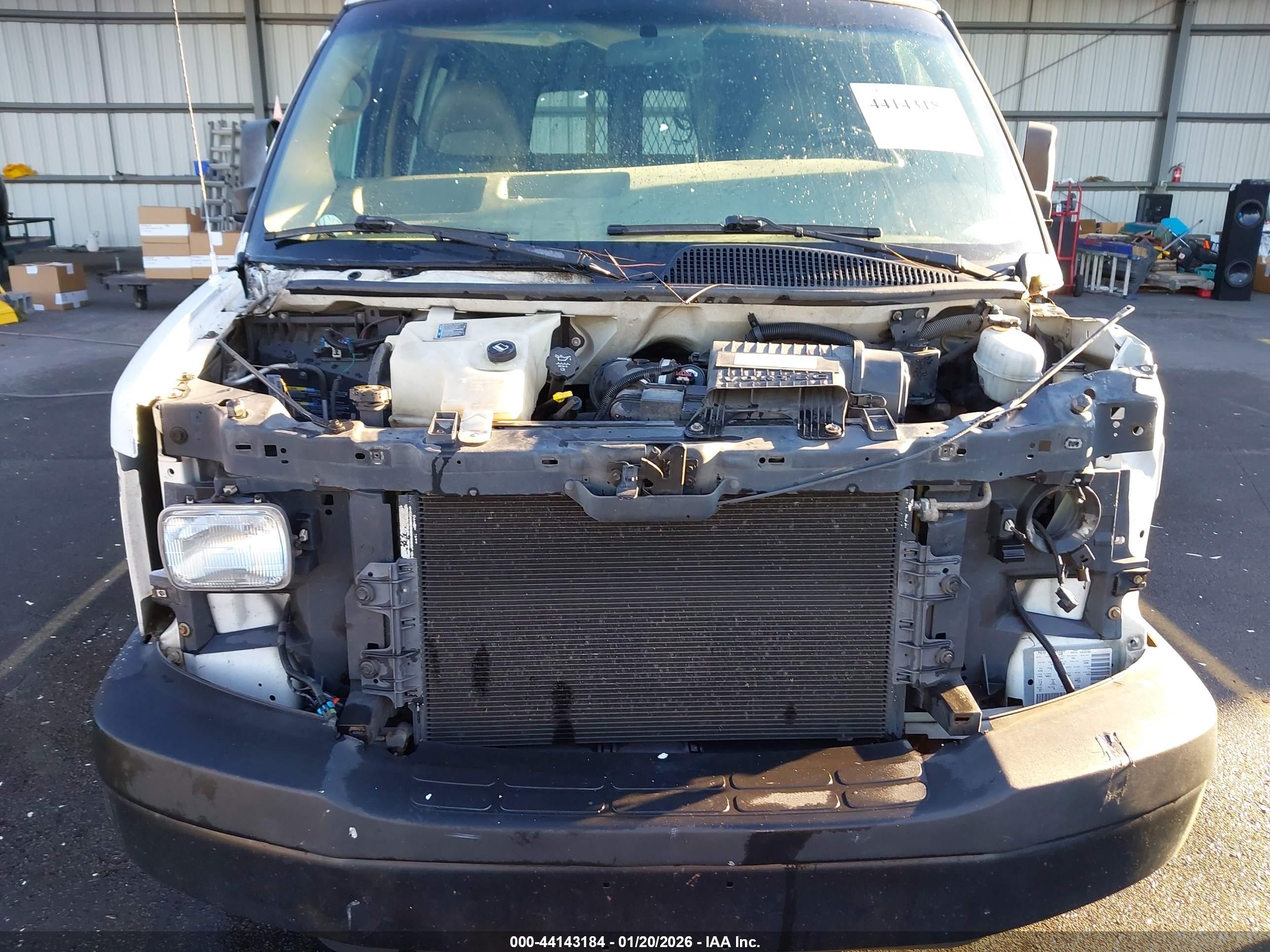 CHEVROLET EXPRESS image 6
