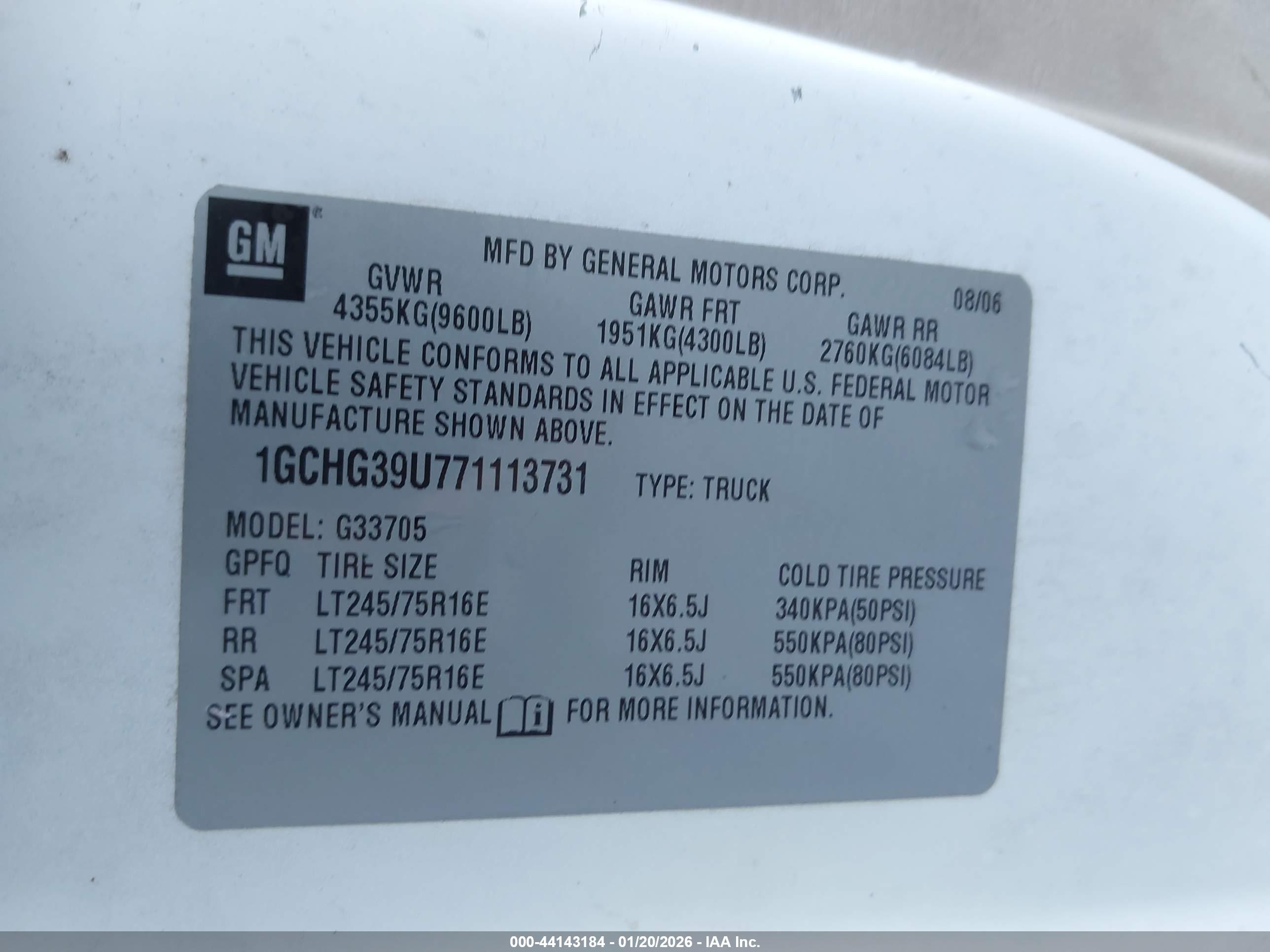 CHEVROLET EXPRESS image 9