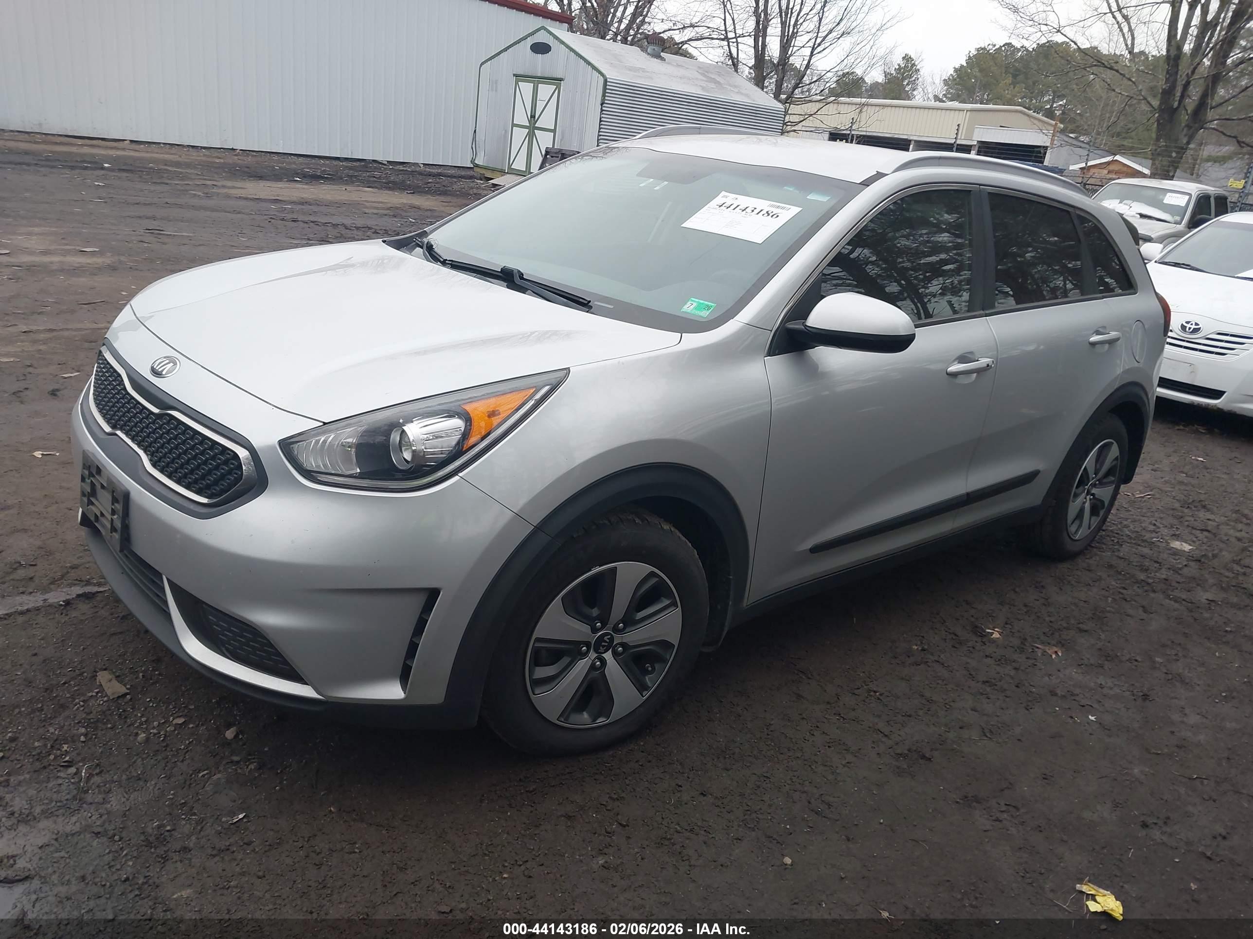 KIA NIRO image 2