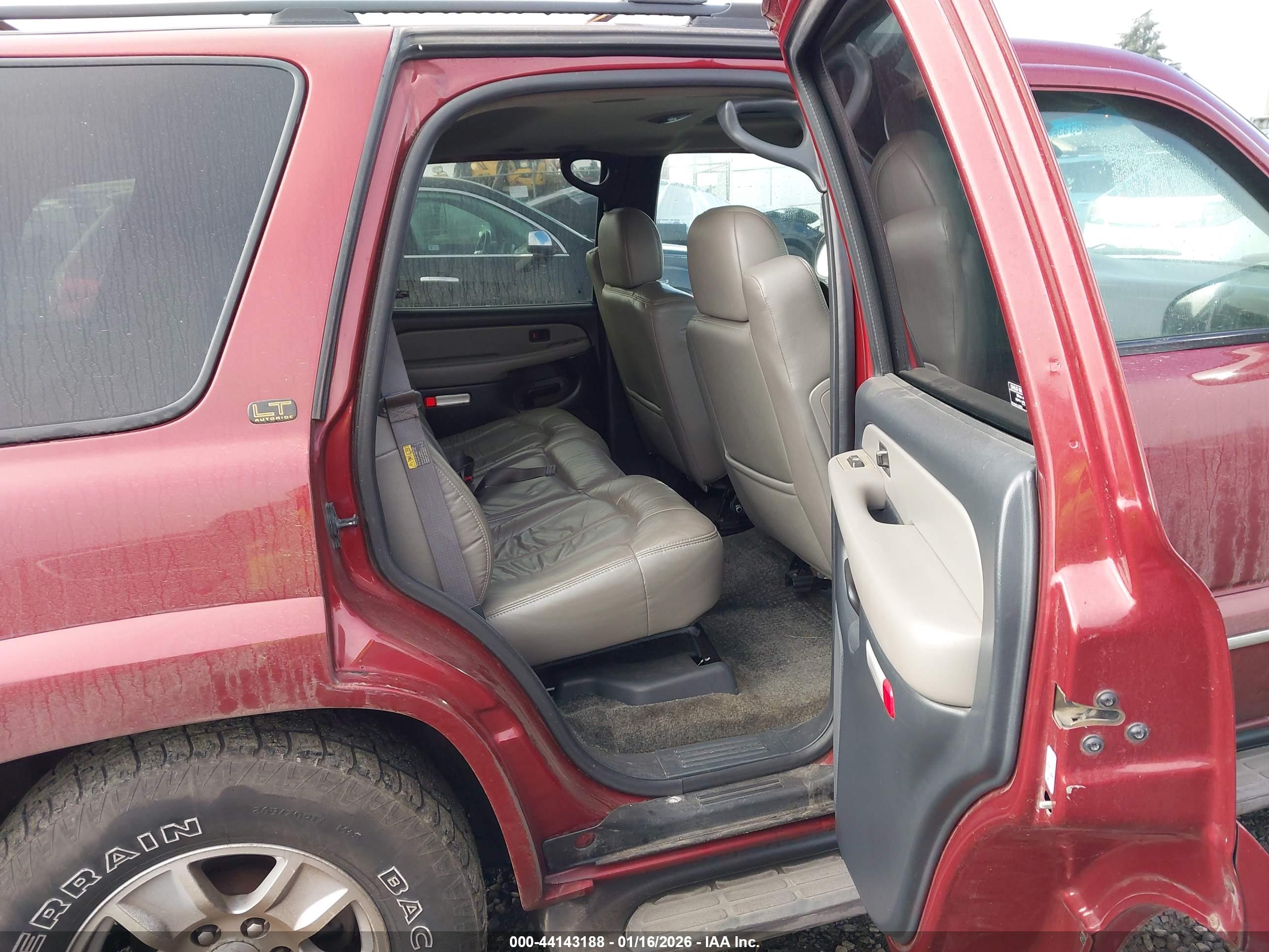 CHEVROLET TAHOE image 8