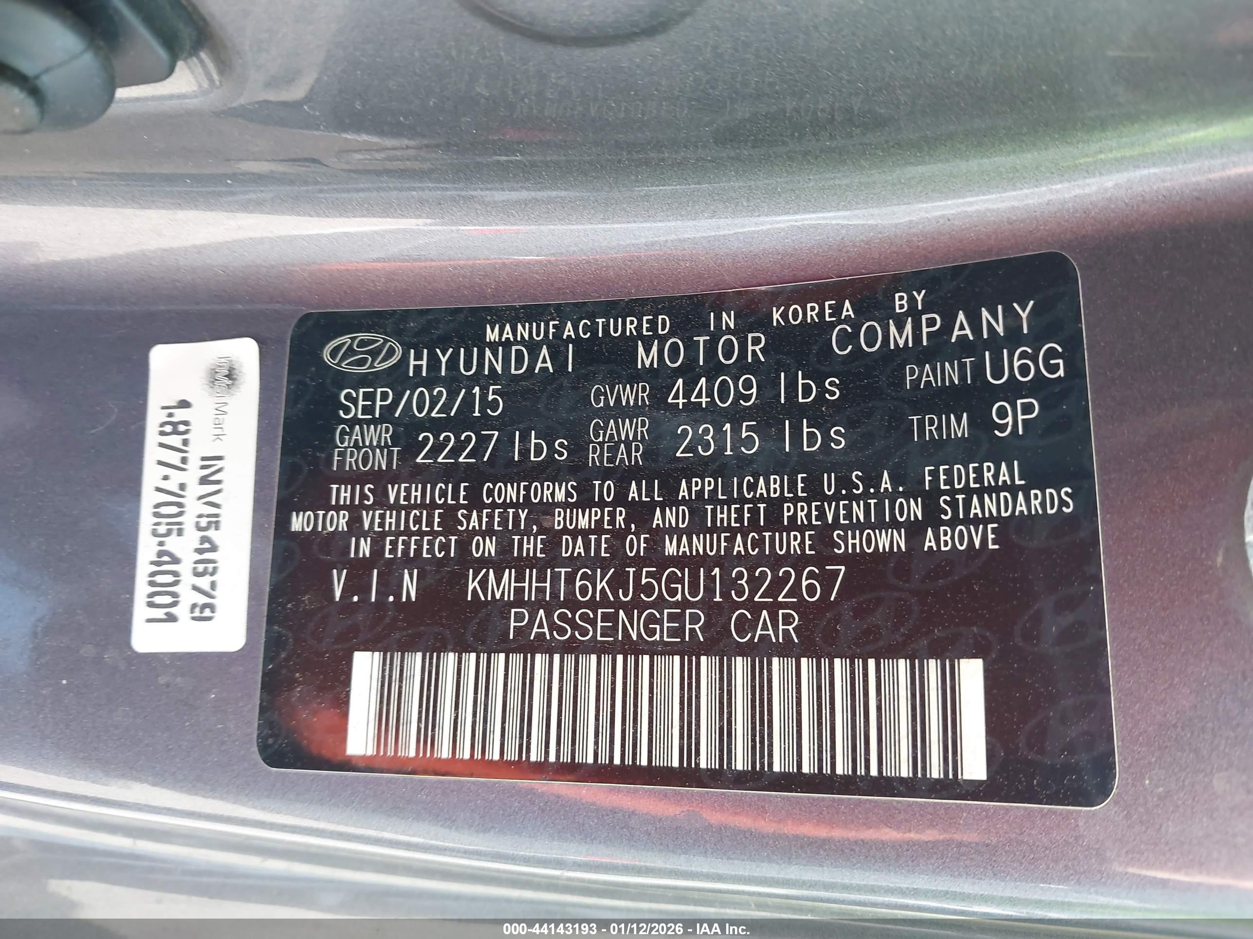 HYUNDAI GENESIS image 9