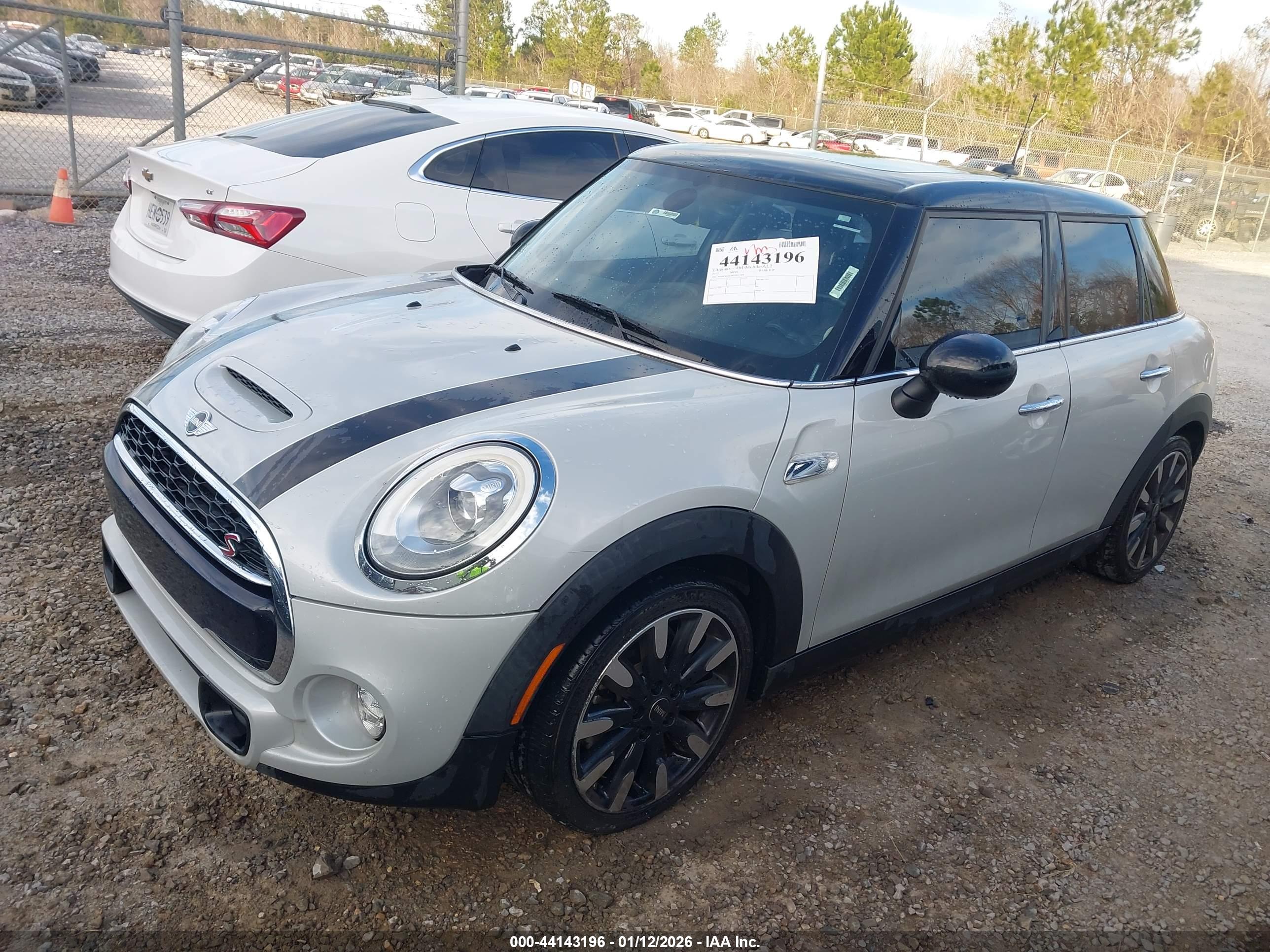 MINI HARDTOP image 2