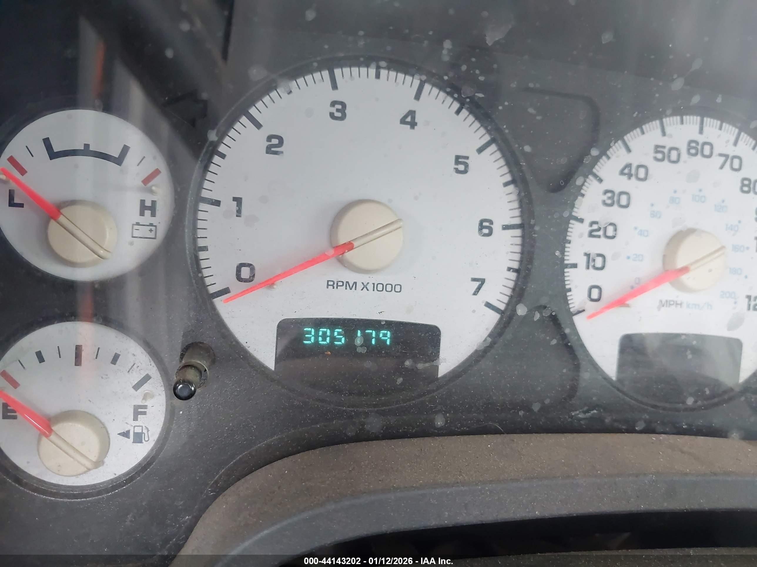 DODGE RAM image 7
