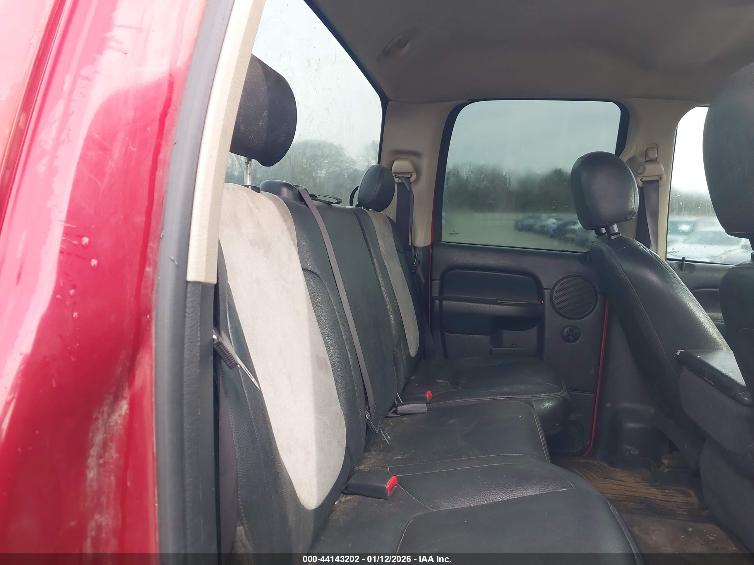 DODGE RAM image 8