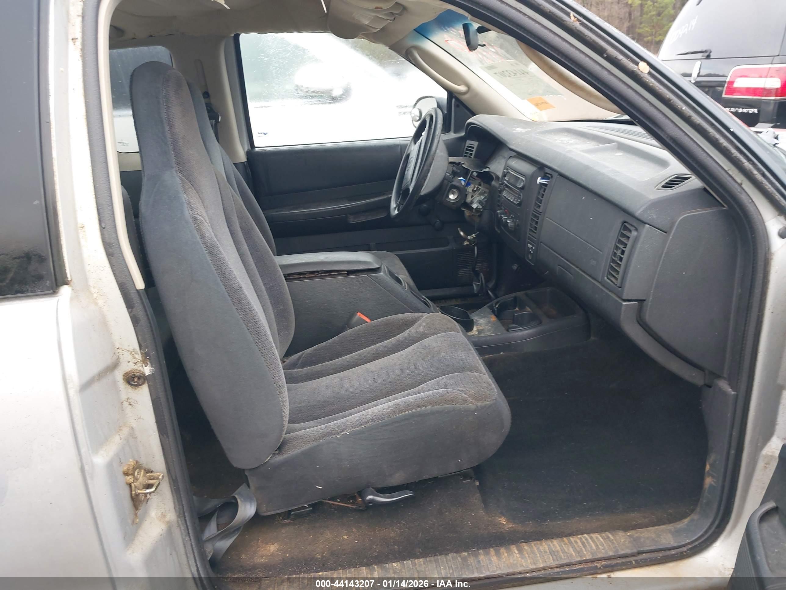 DODGE DAKOTA image 5
