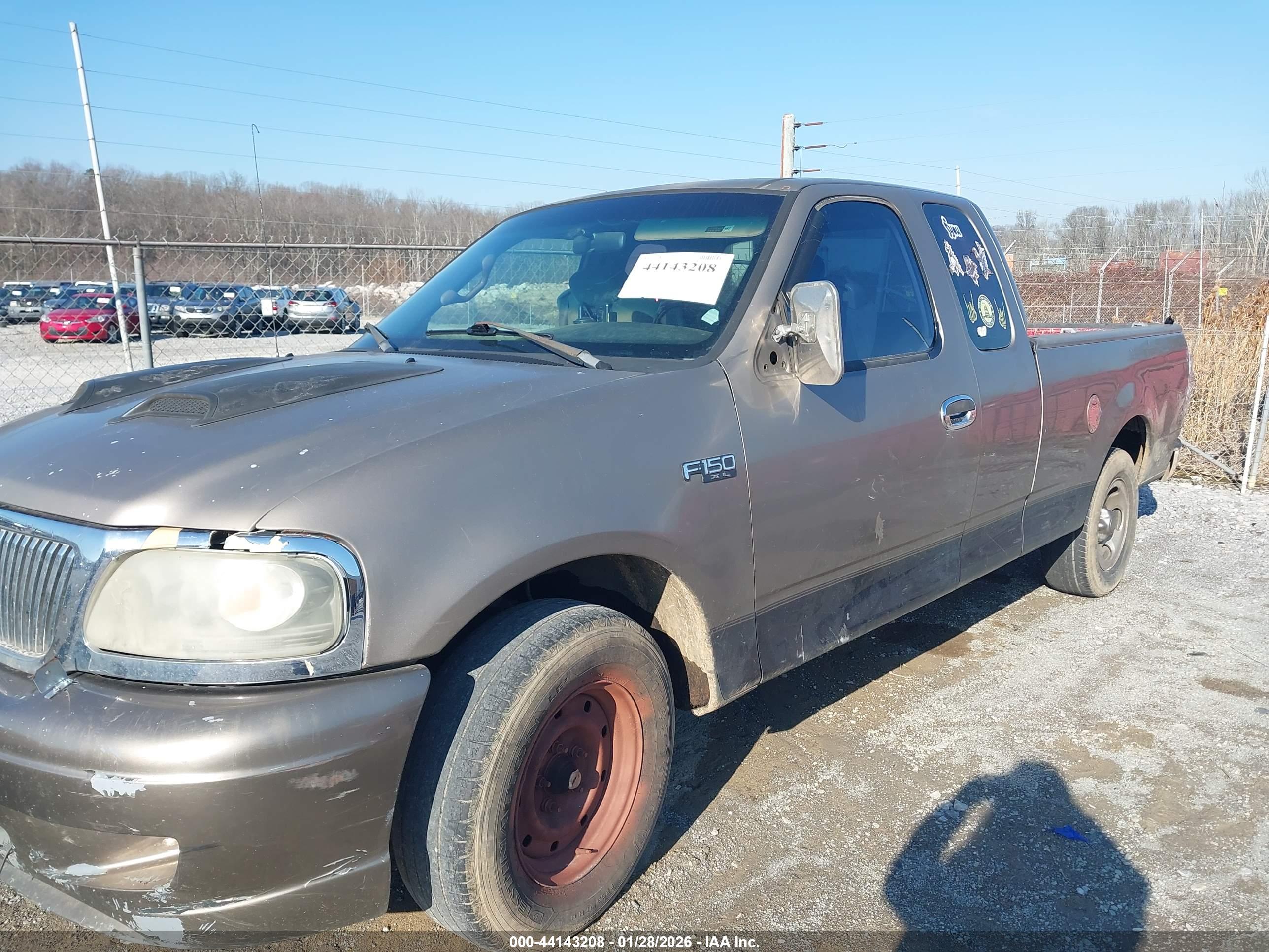 FORD F-150 image 2