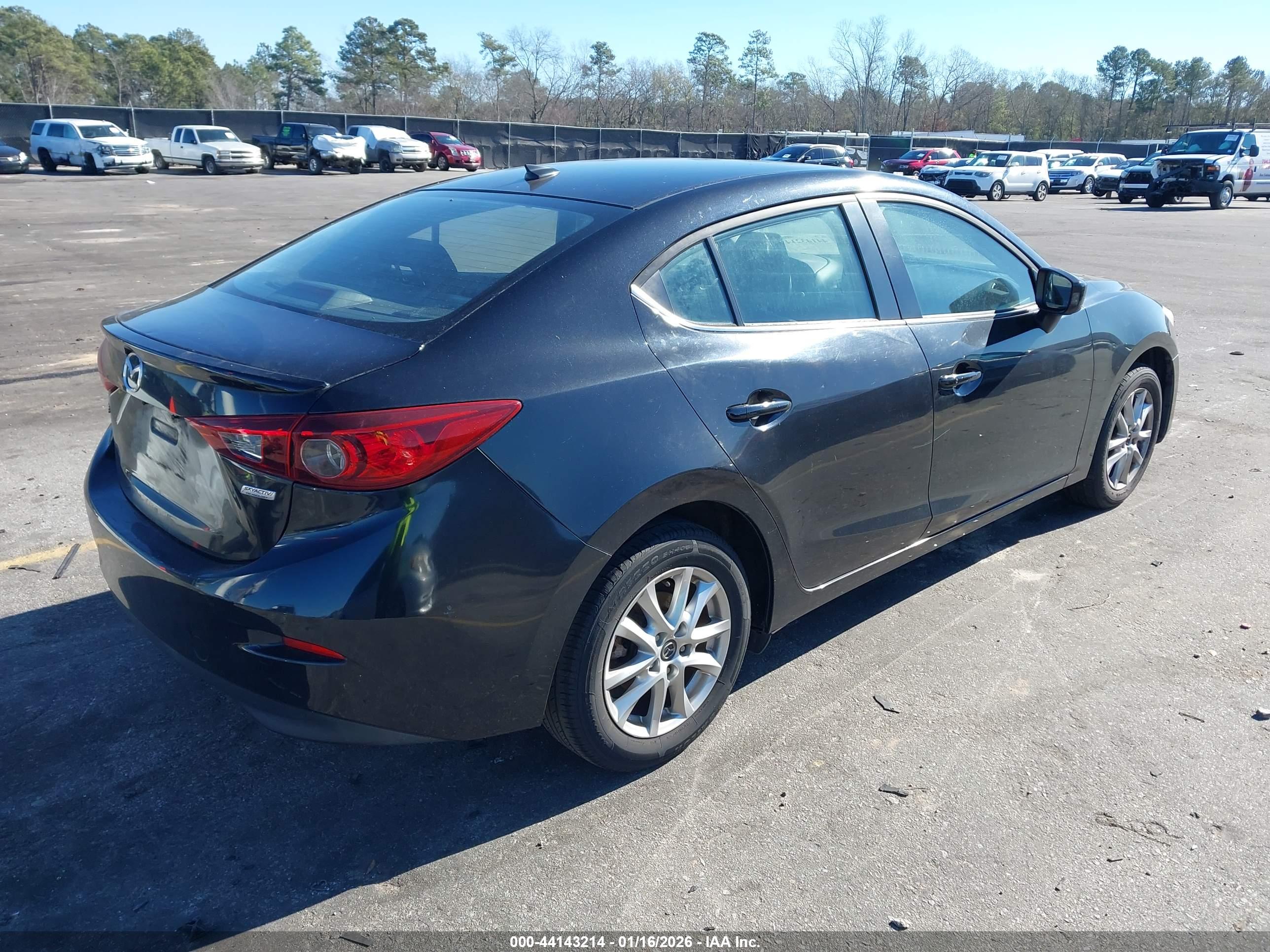 MAZDA MAZDA3 image 4