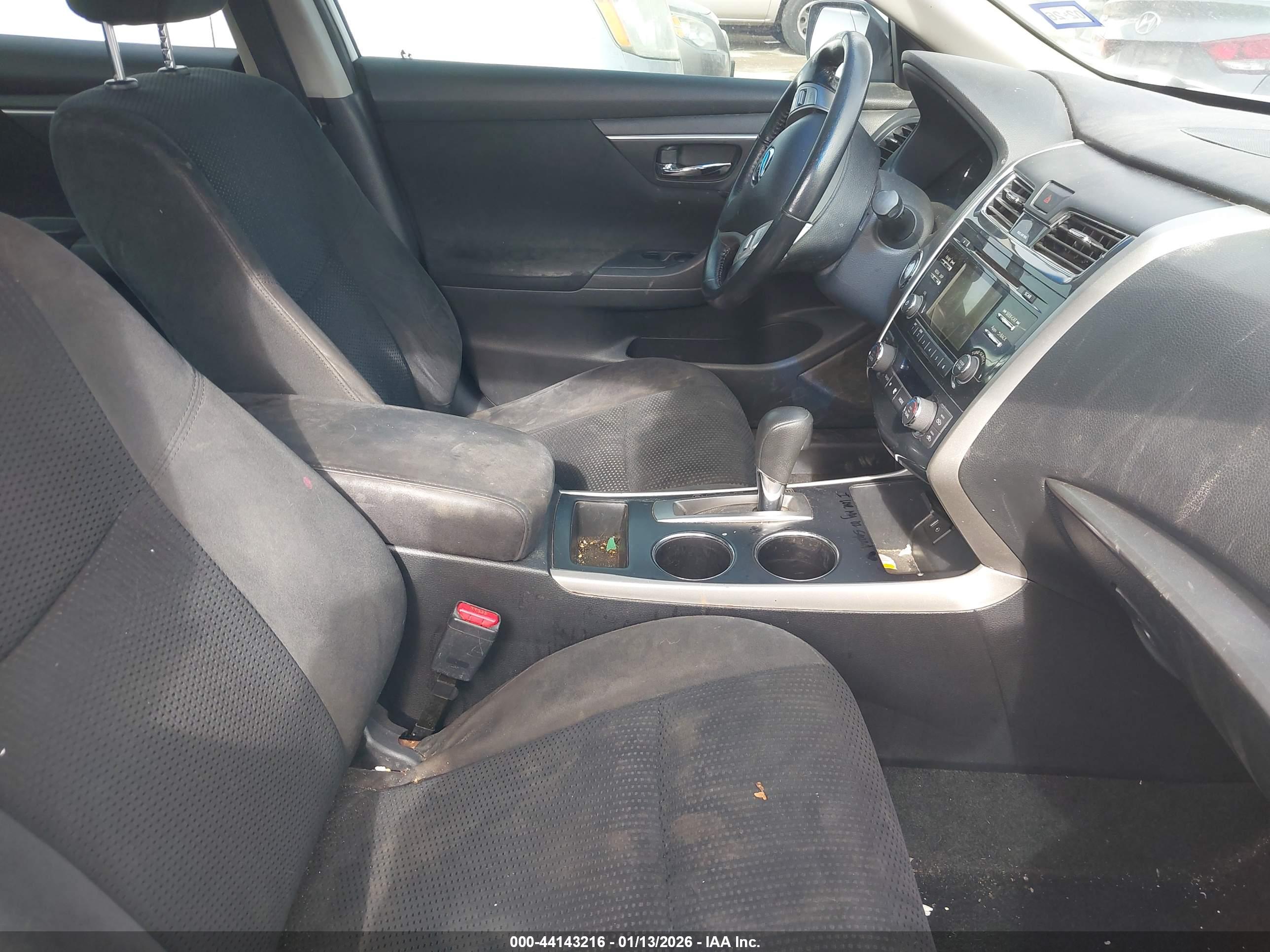 NISSAN ALTIMA image 5