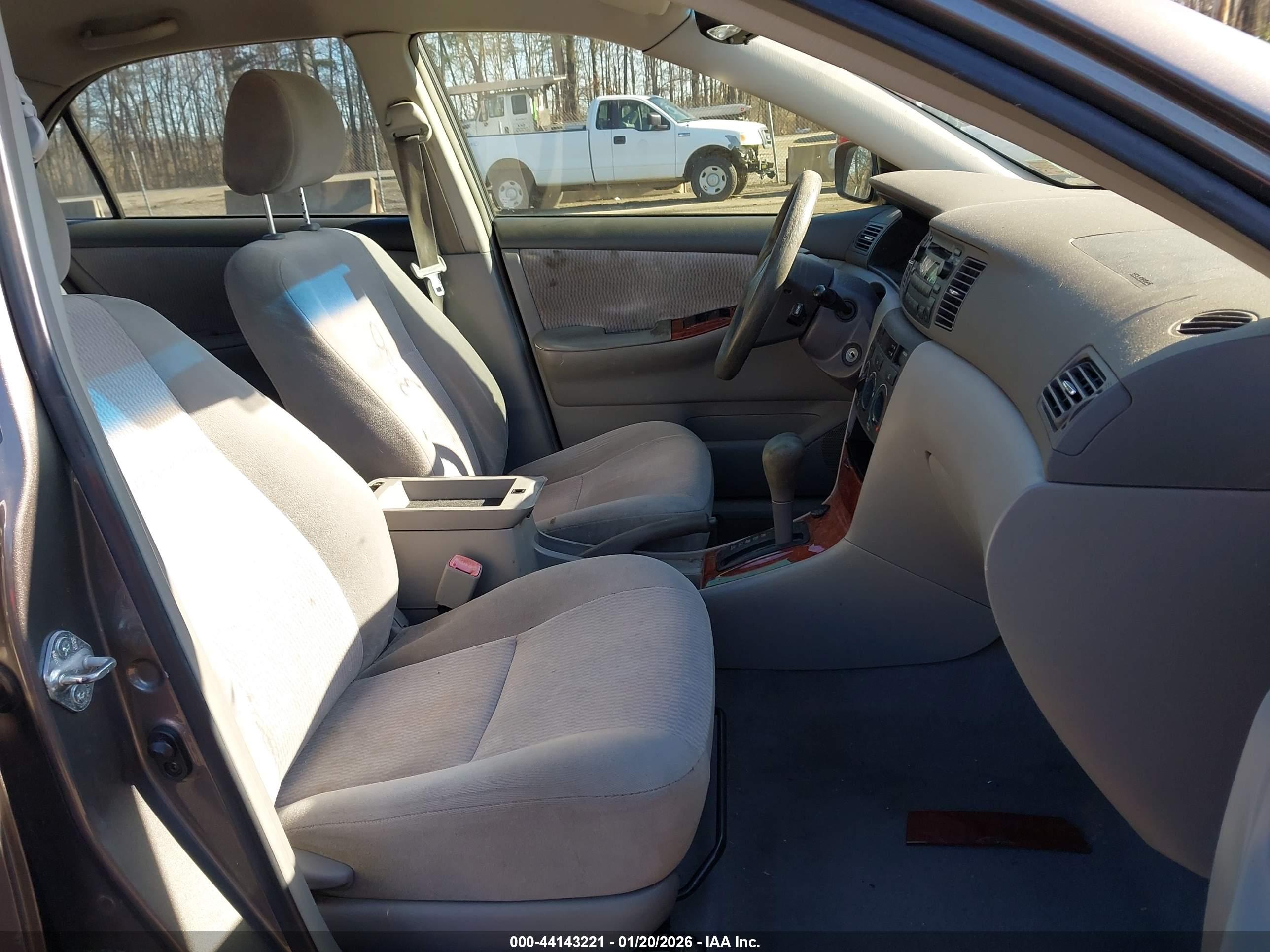 TOYOTA COROLLA image 5