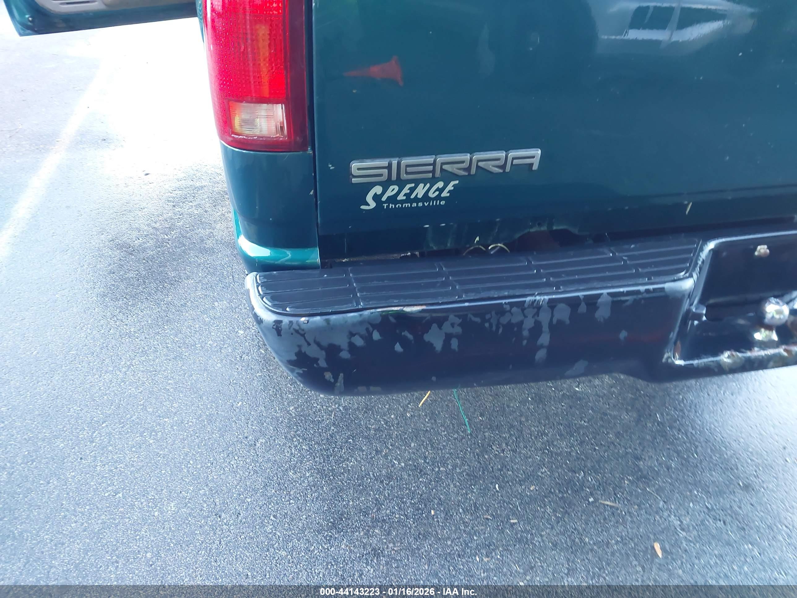 GMC SIERRA image 6