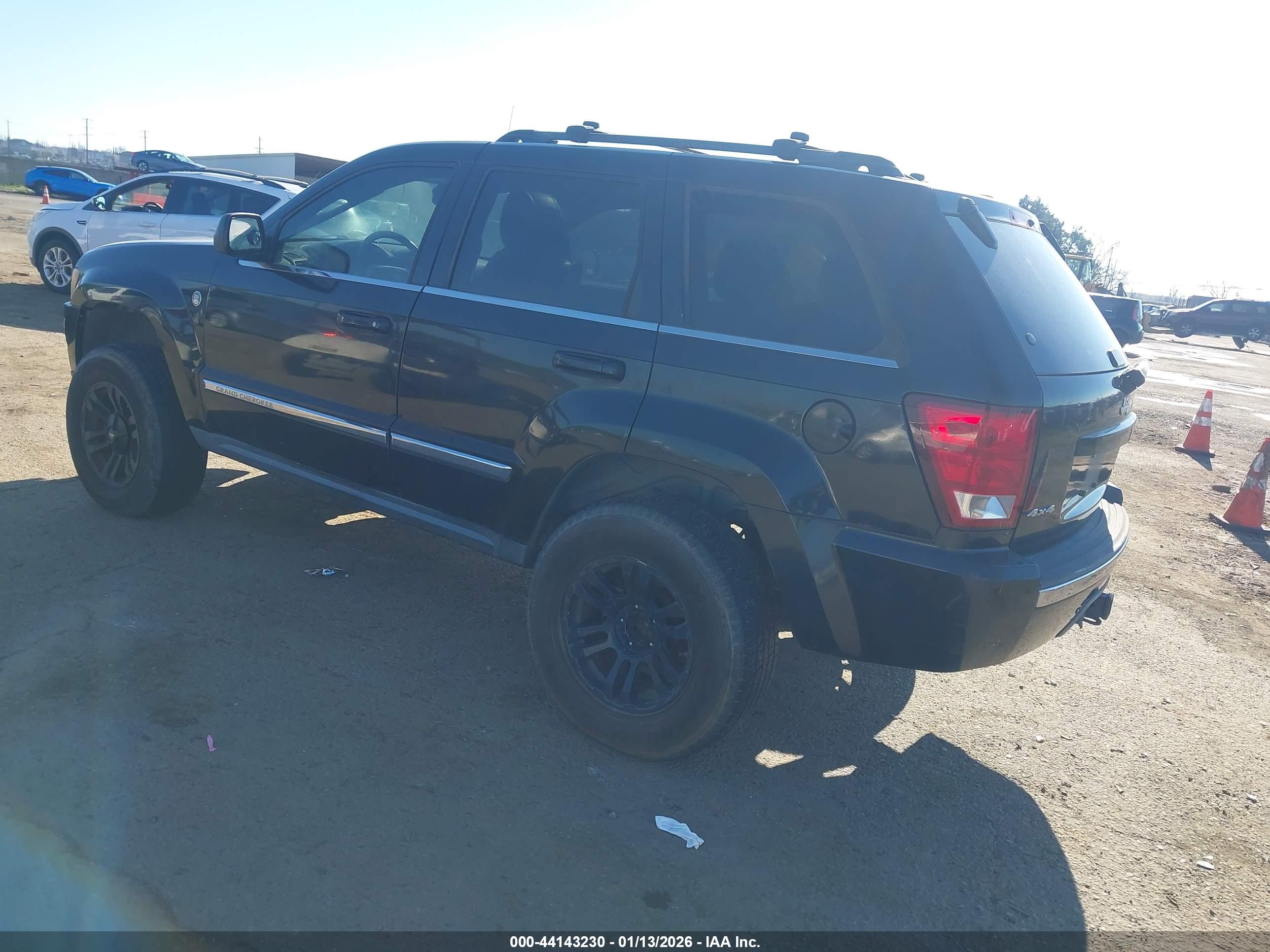 JEEP GRAND image 3