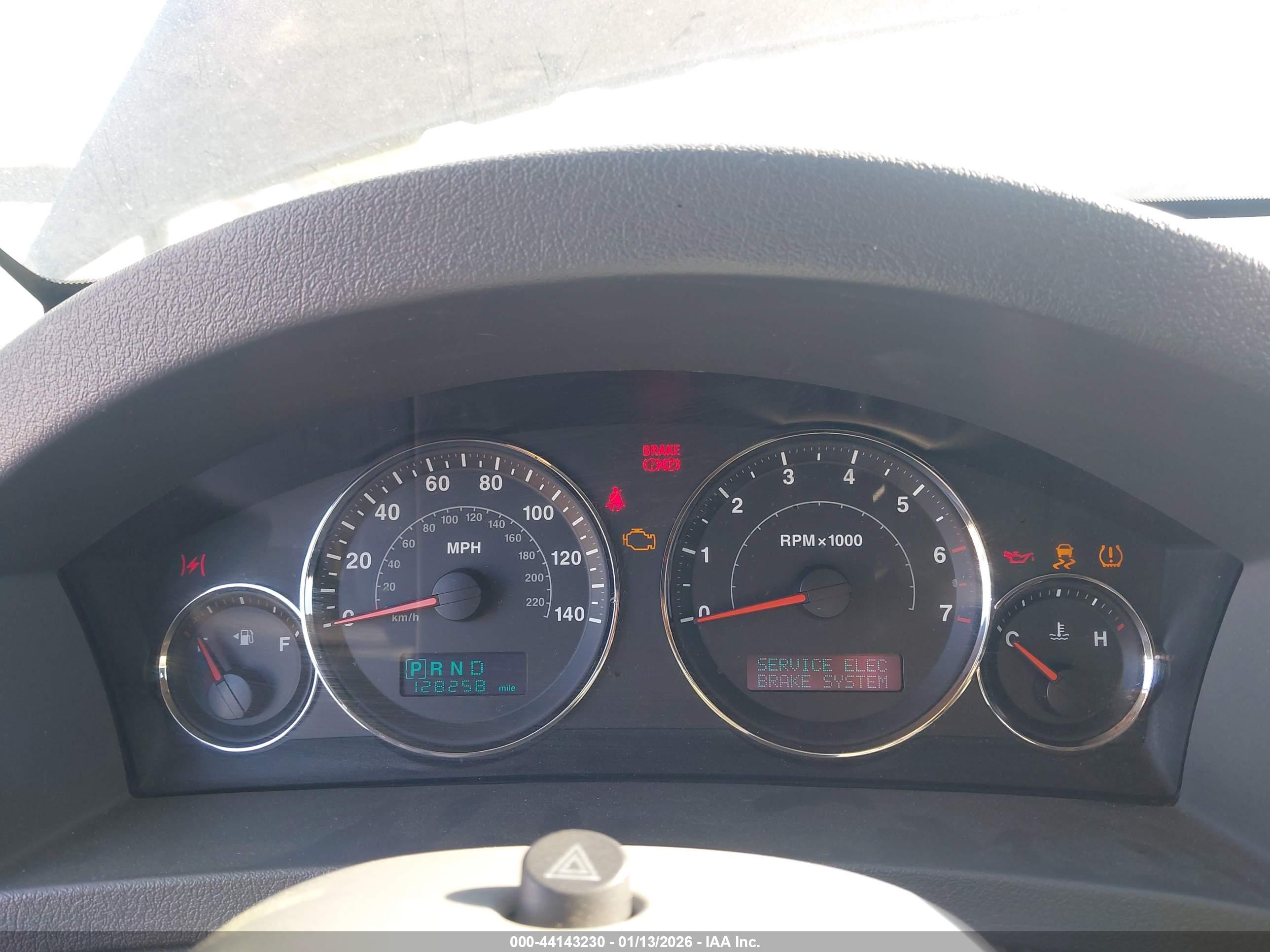 JEEP GRAND image 7