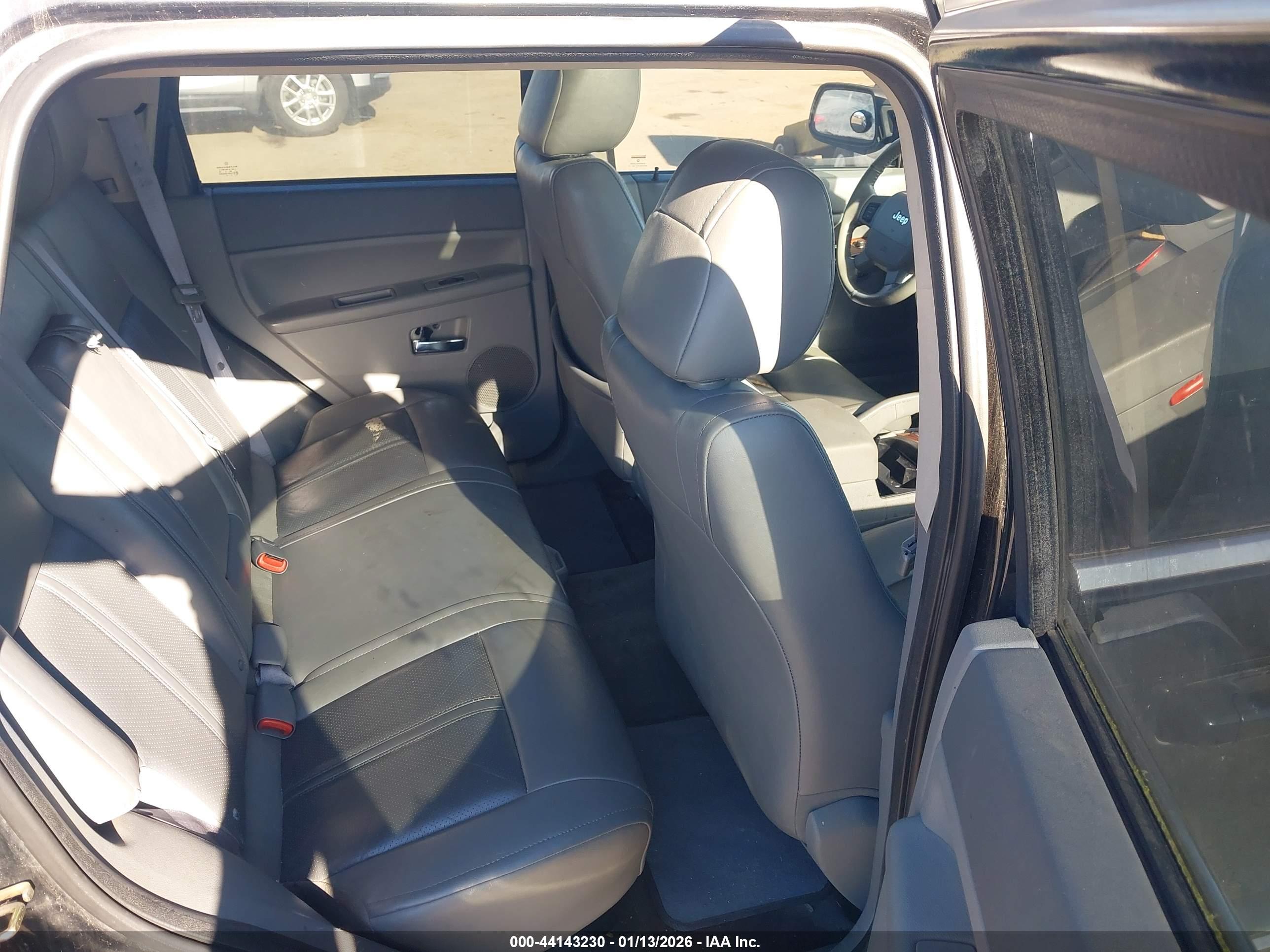JEEP GRAND image 8