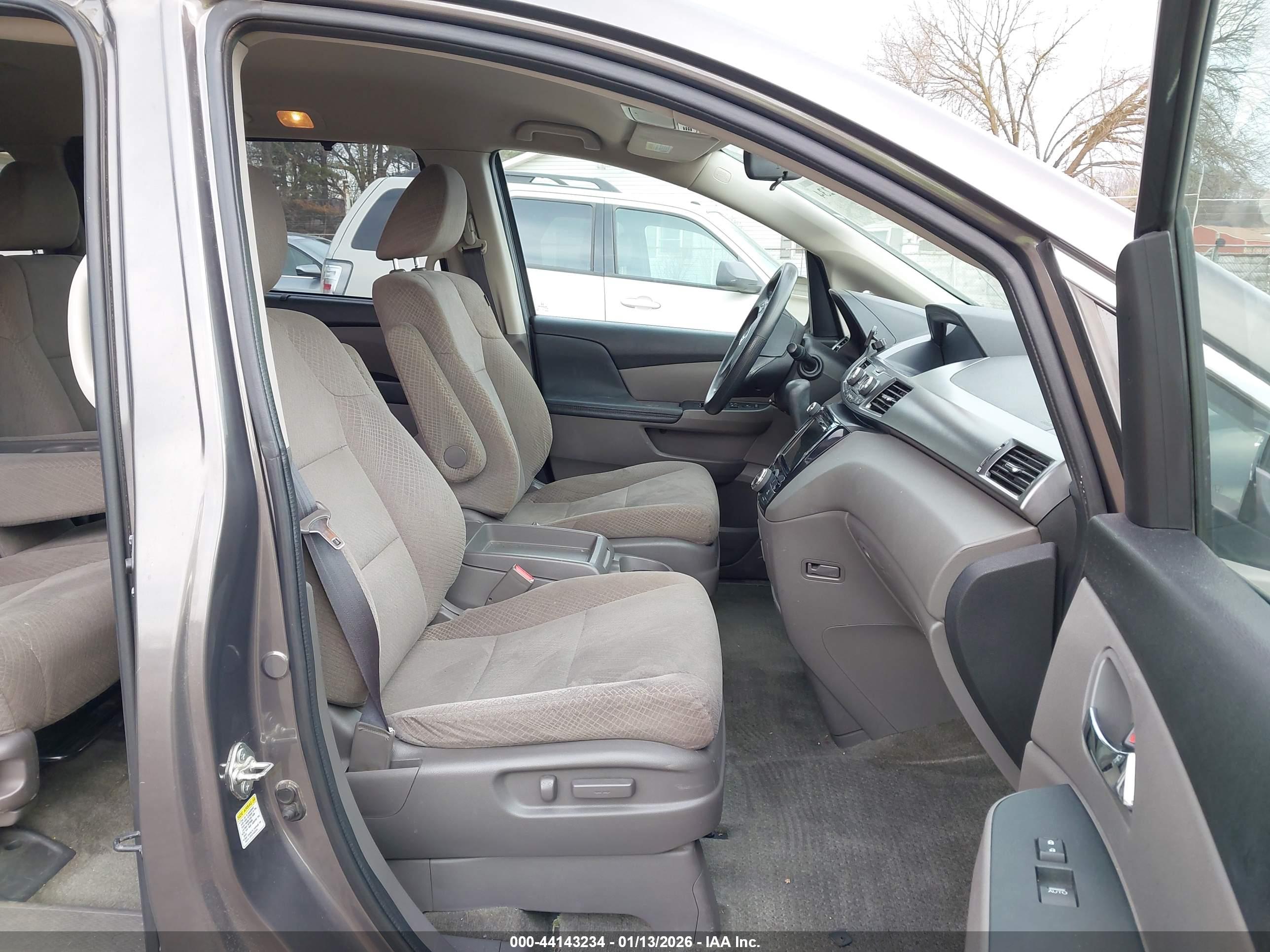 HONDA ODYSSEY image 5