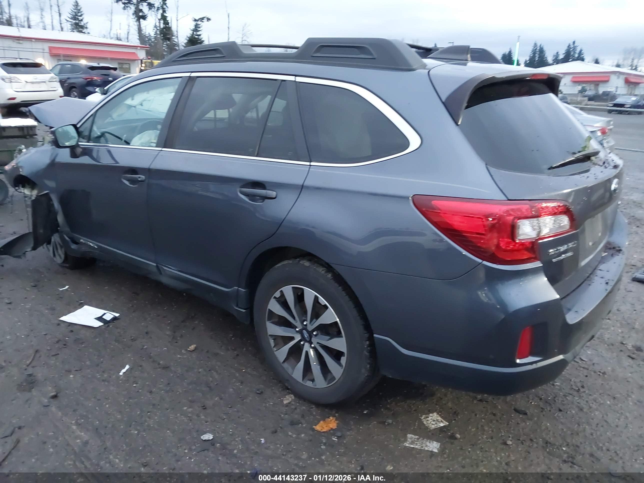 SUBARU OUTBACK image 3
