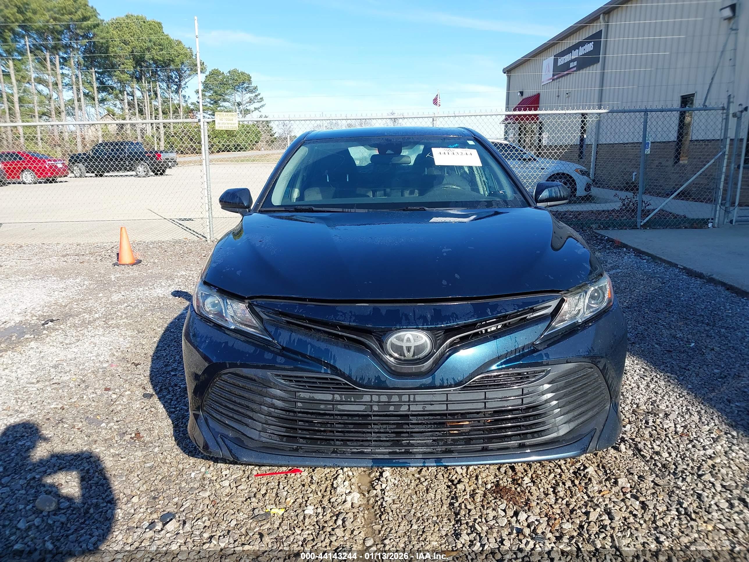 TOYOTA CAMRY image 6