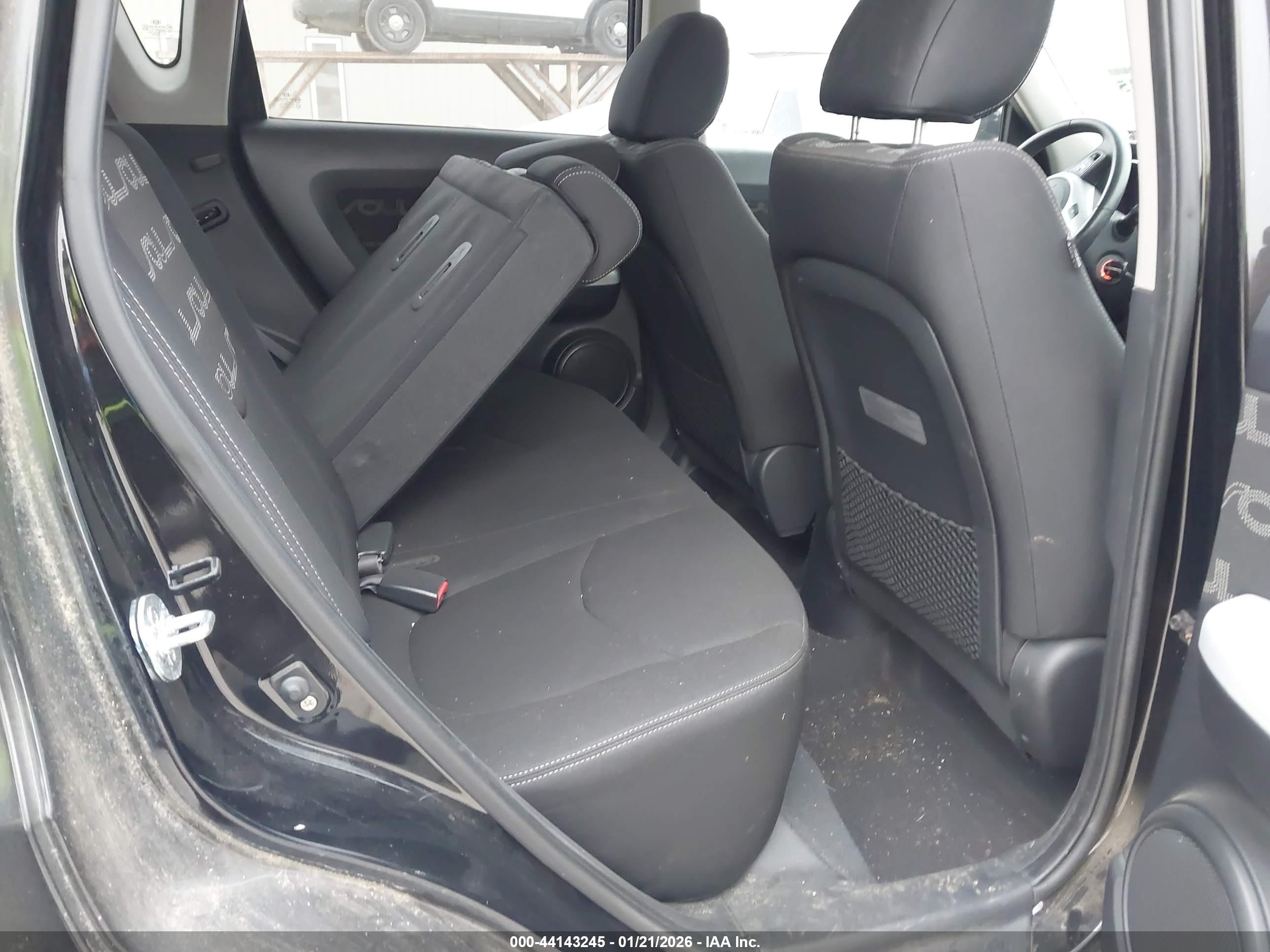KIA SOUL image 8