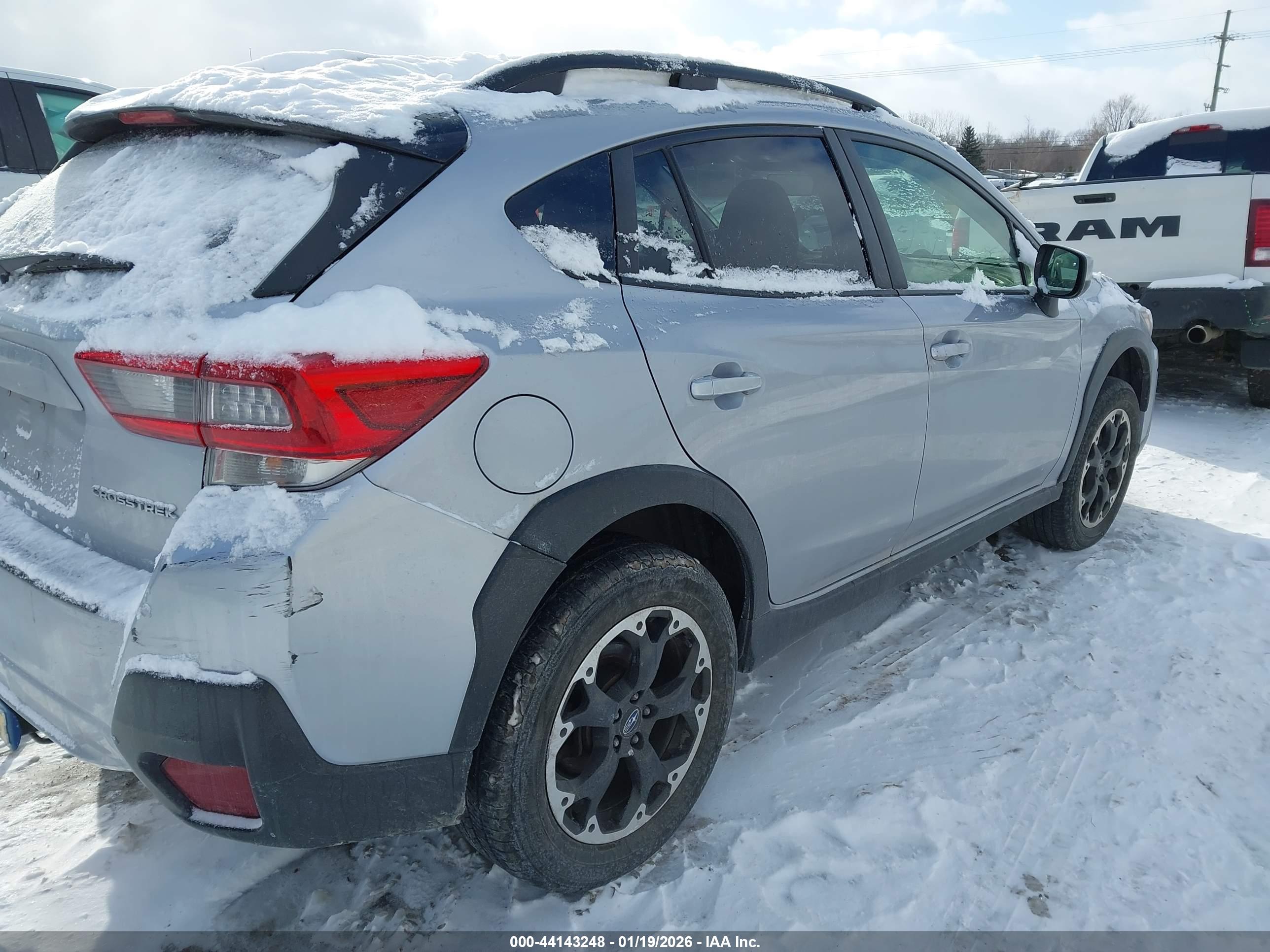 SUBARU CROSSTREK image 4