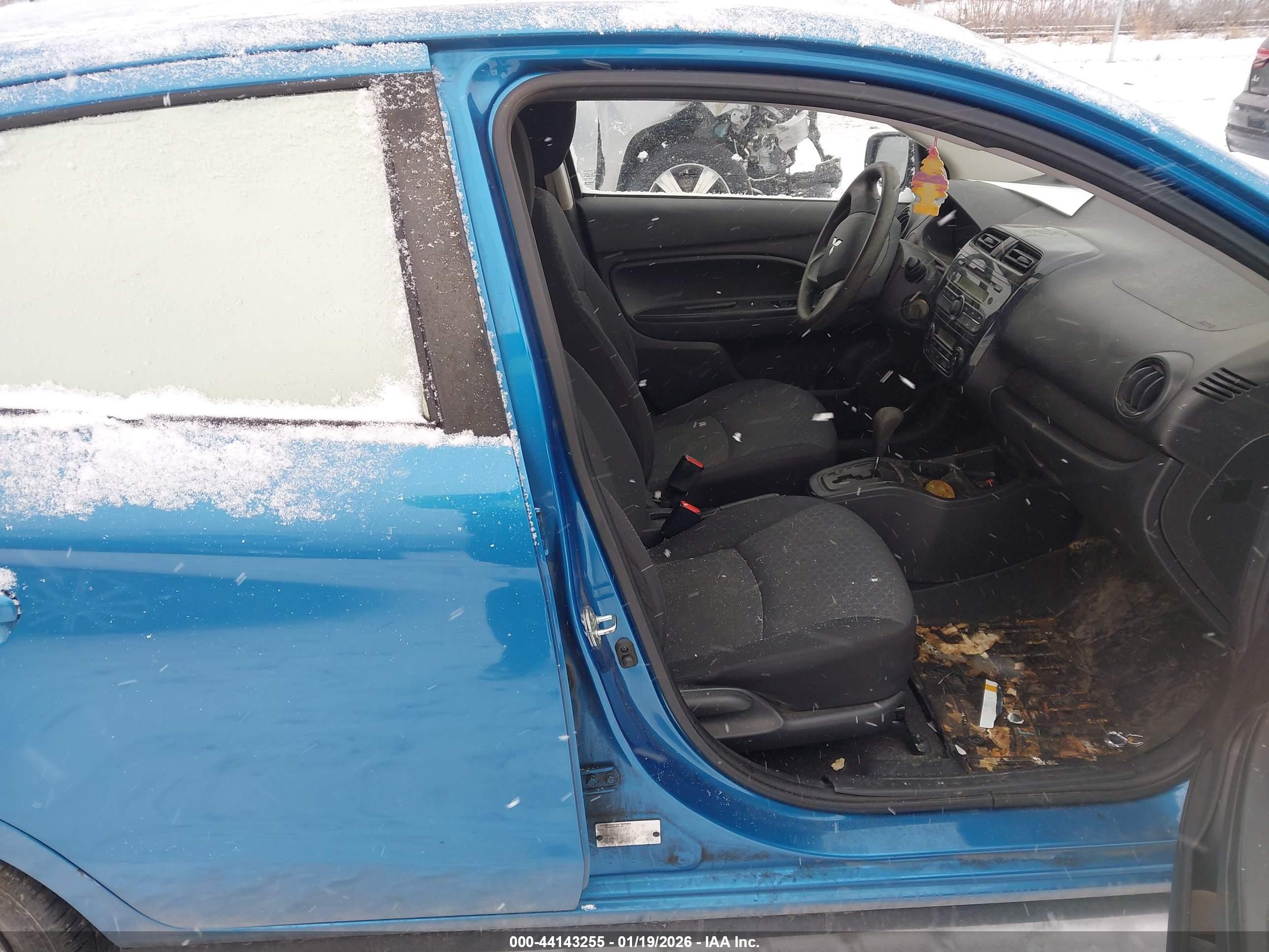 MITSUBISHI MIRAGE image 5