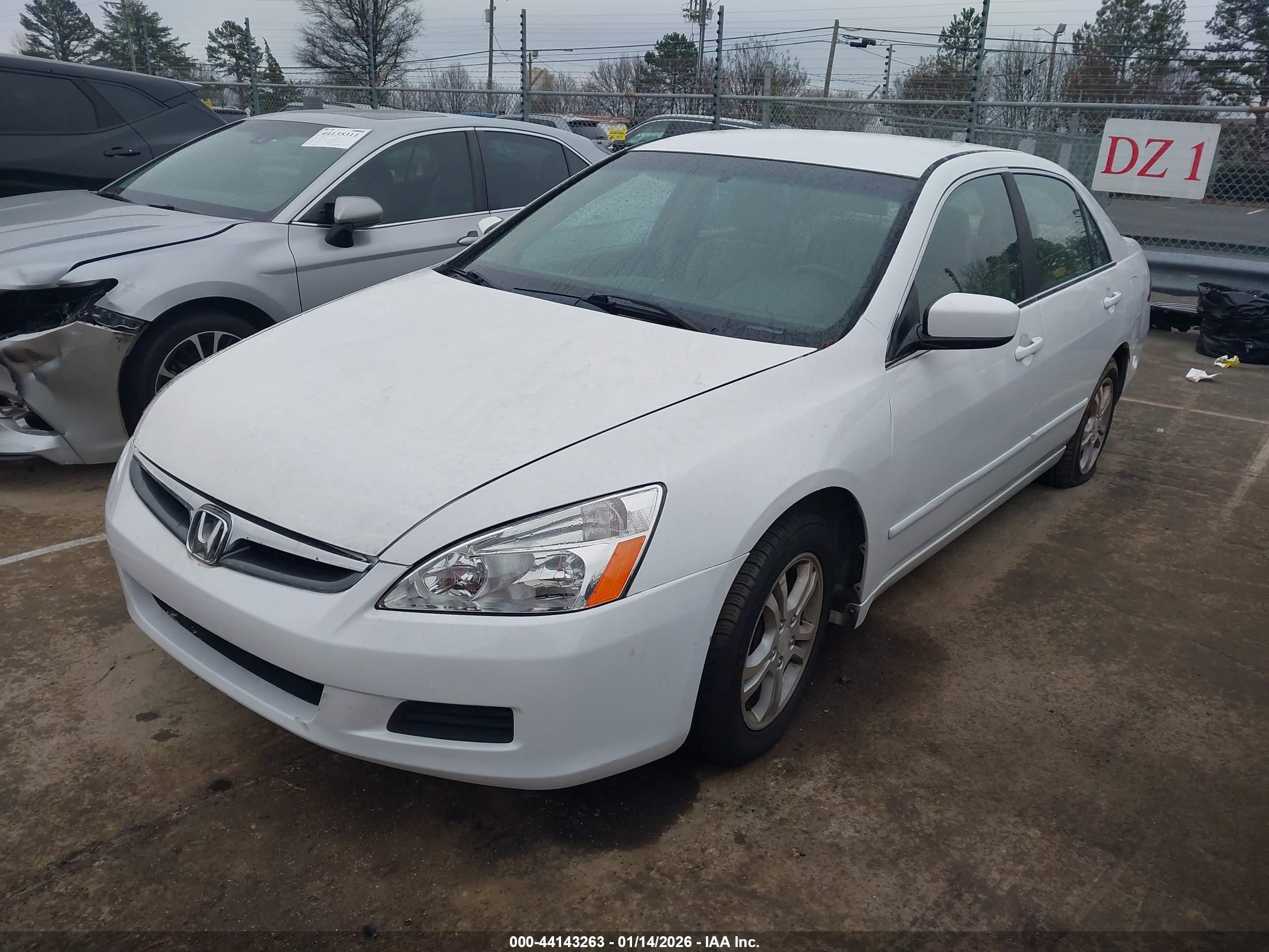 HONDA ACCORD image 2