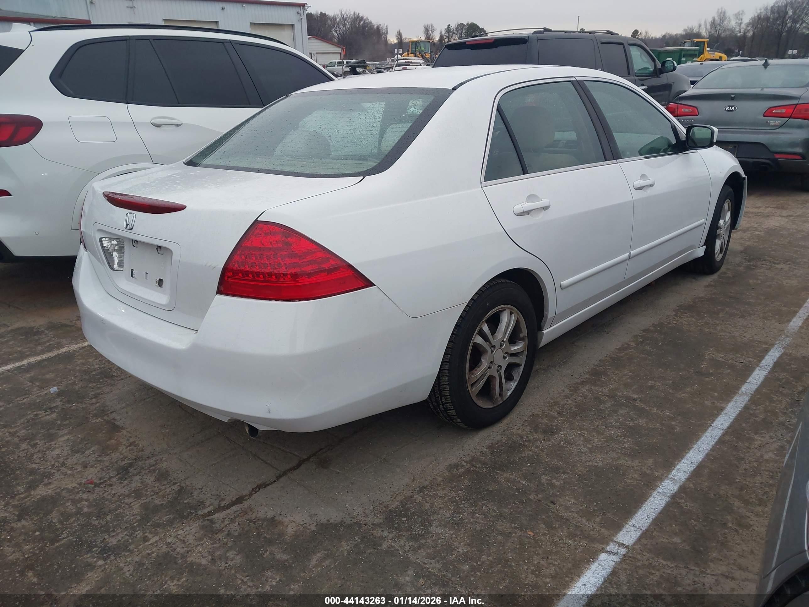 HONDA ACCORD image 4