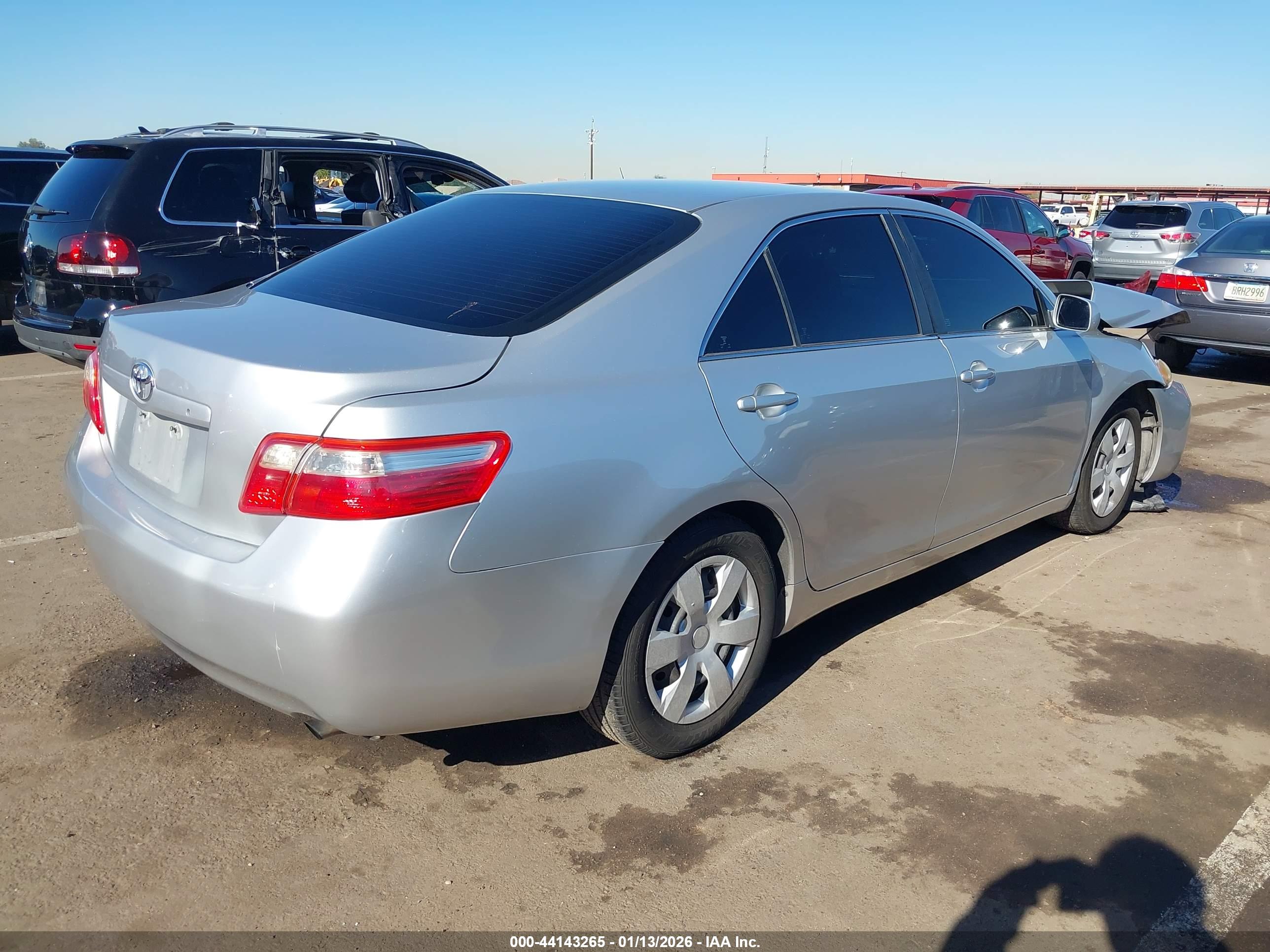 TOYOTA CAMRY image 4