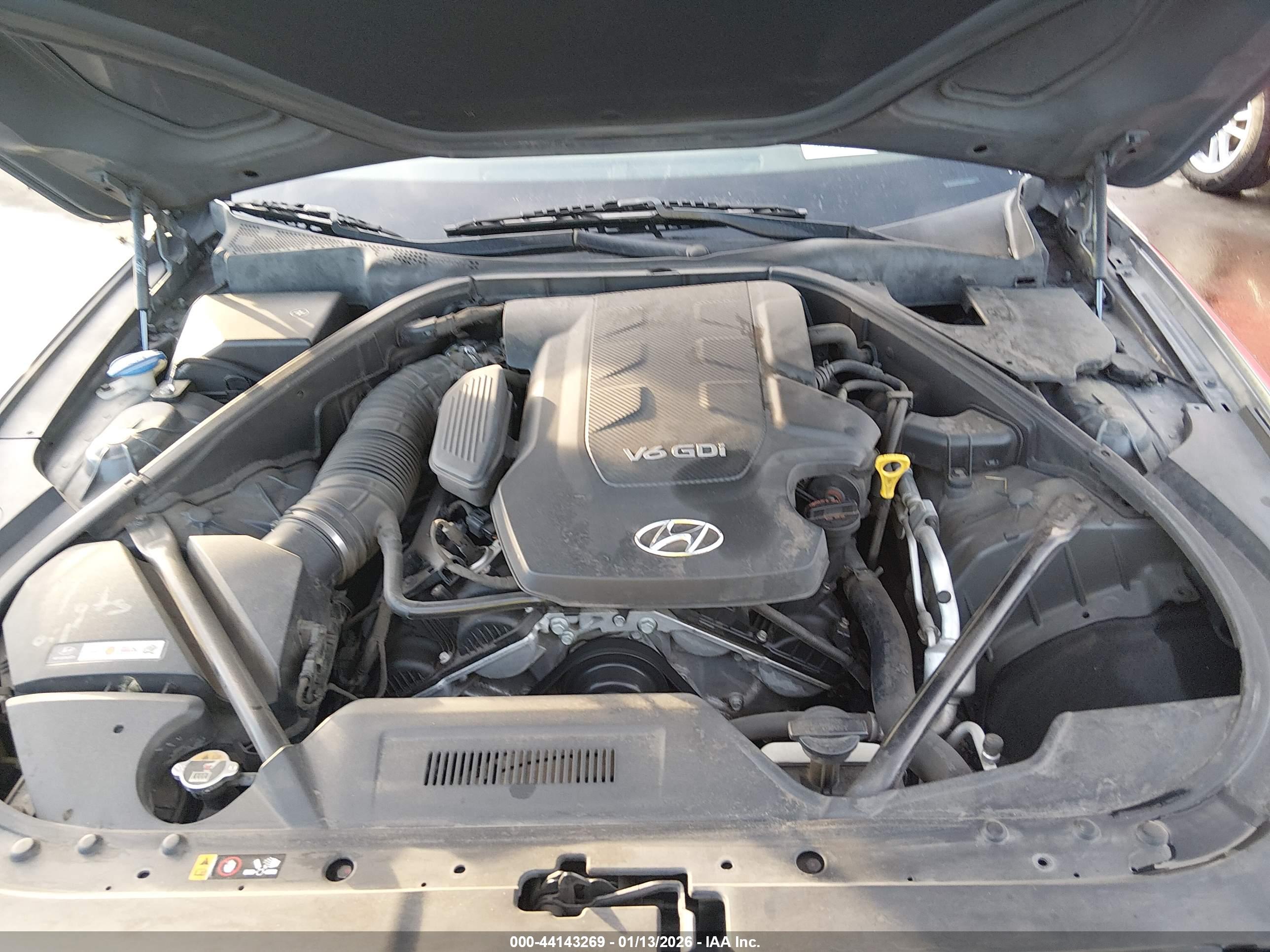 HYUNDAI GENESIS image 10