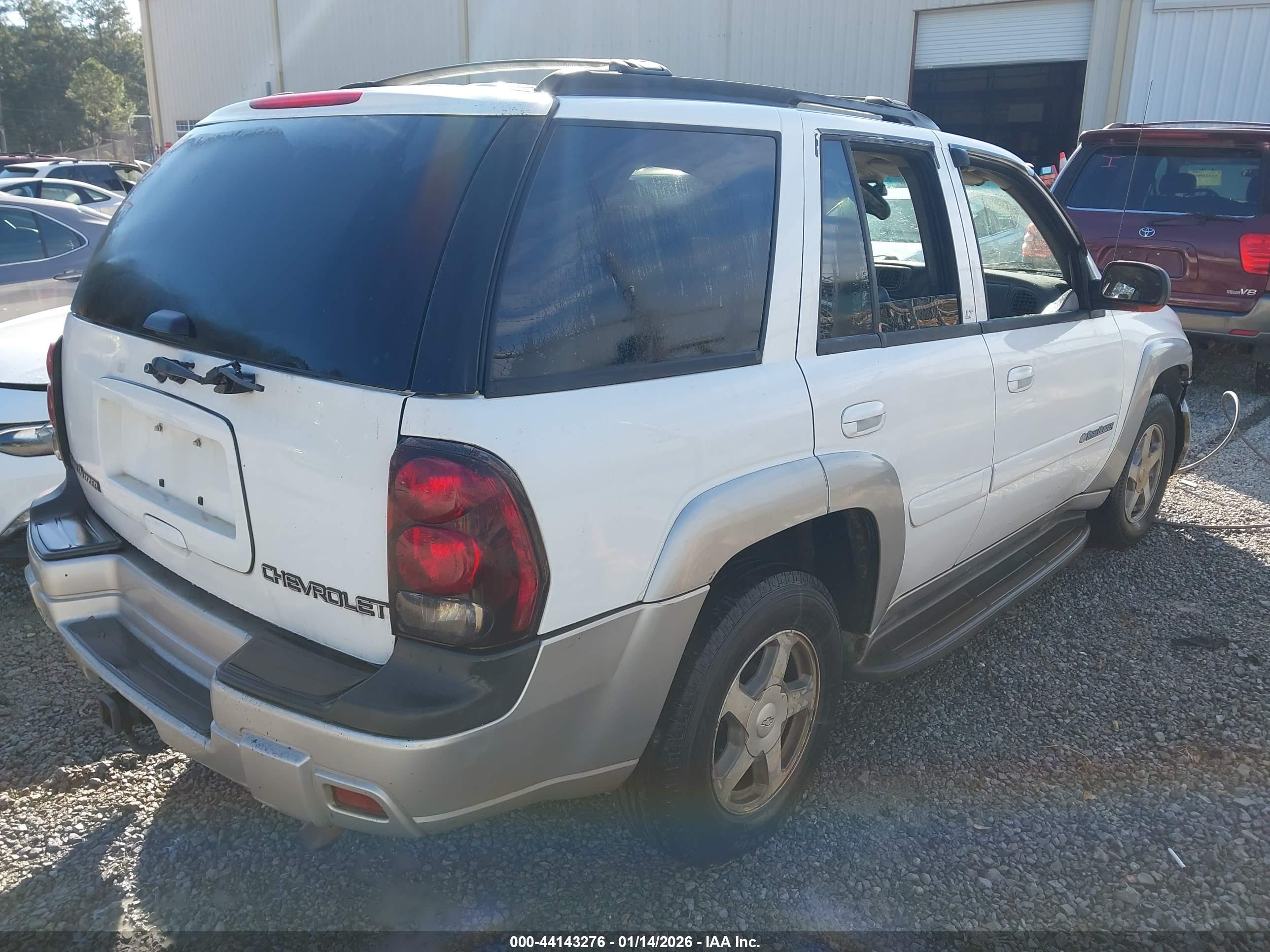 CHEVROLET TRAILBLAZER image 4