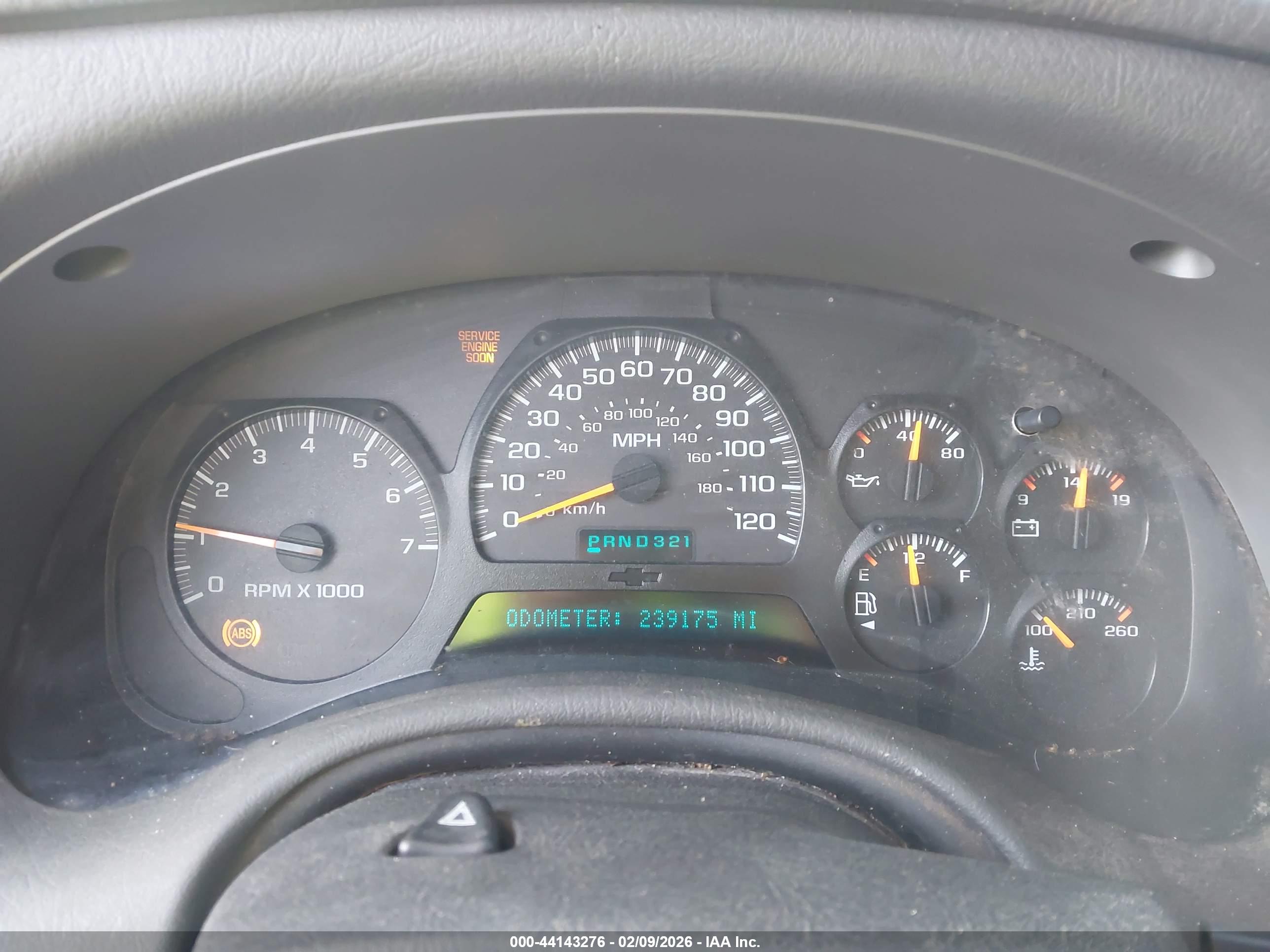 CHEVROLET TRAILBLAZER image 7